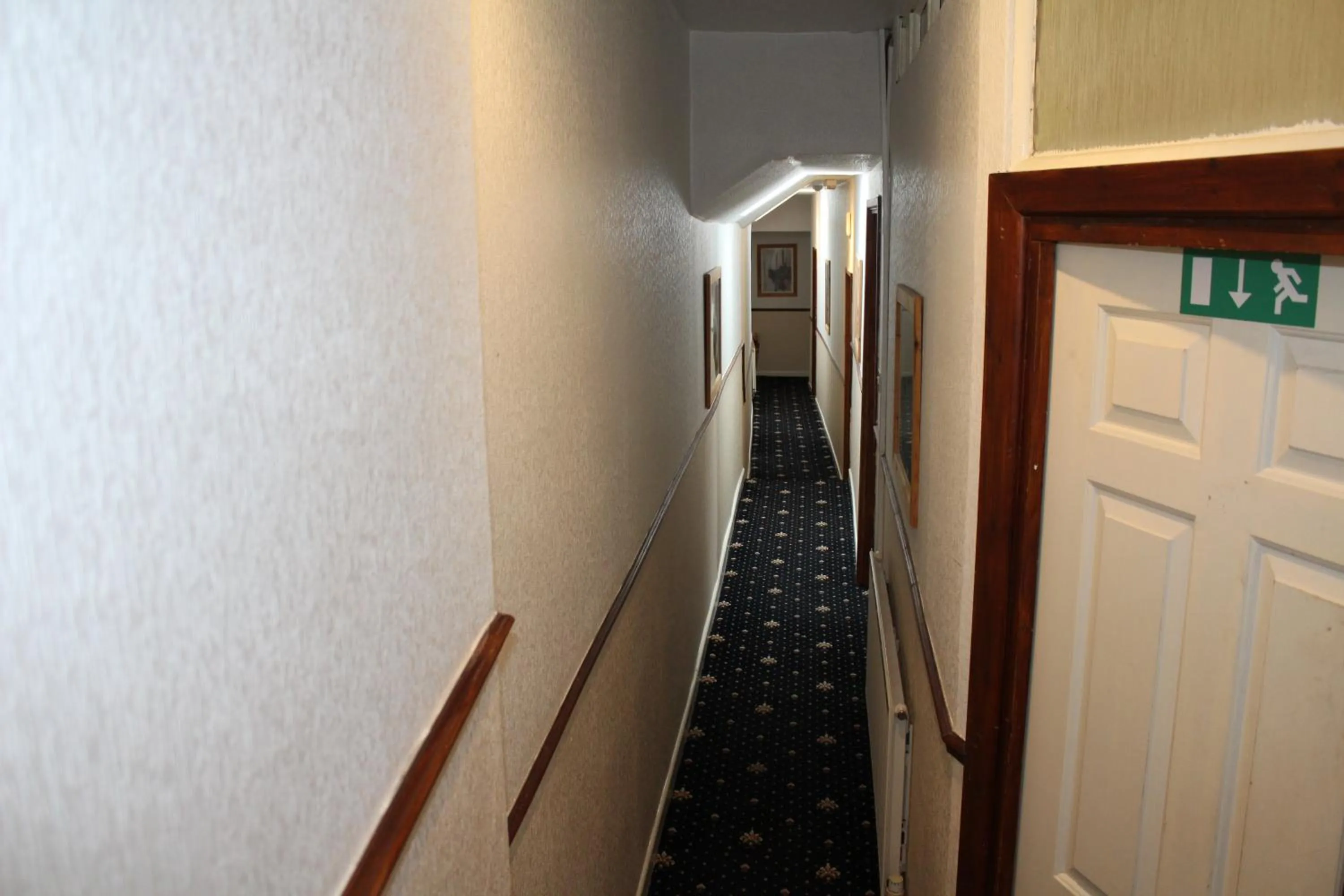 Floor plan in Middlegate Hotel