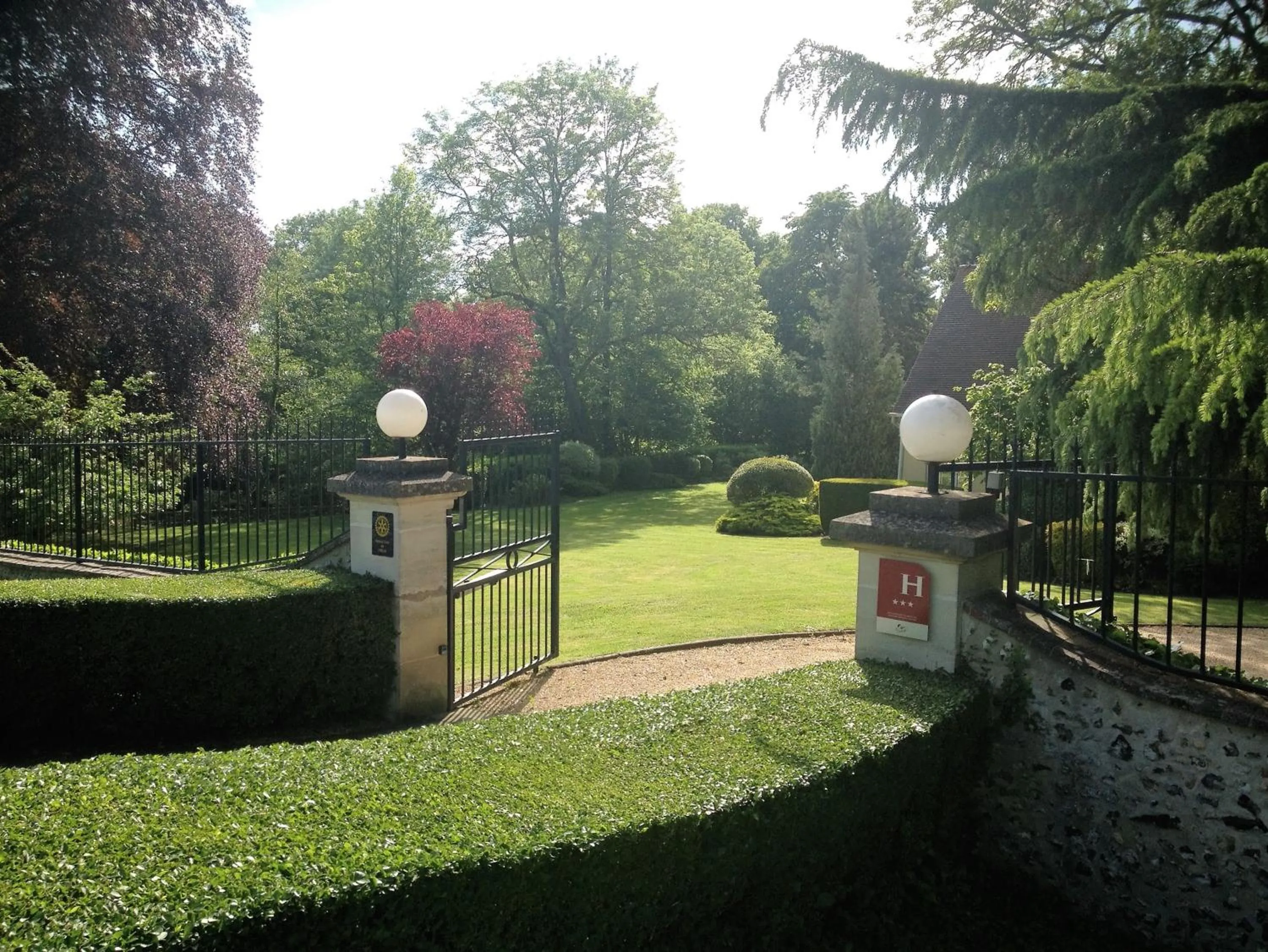 Facade/entrance in Domaine de la Reposée