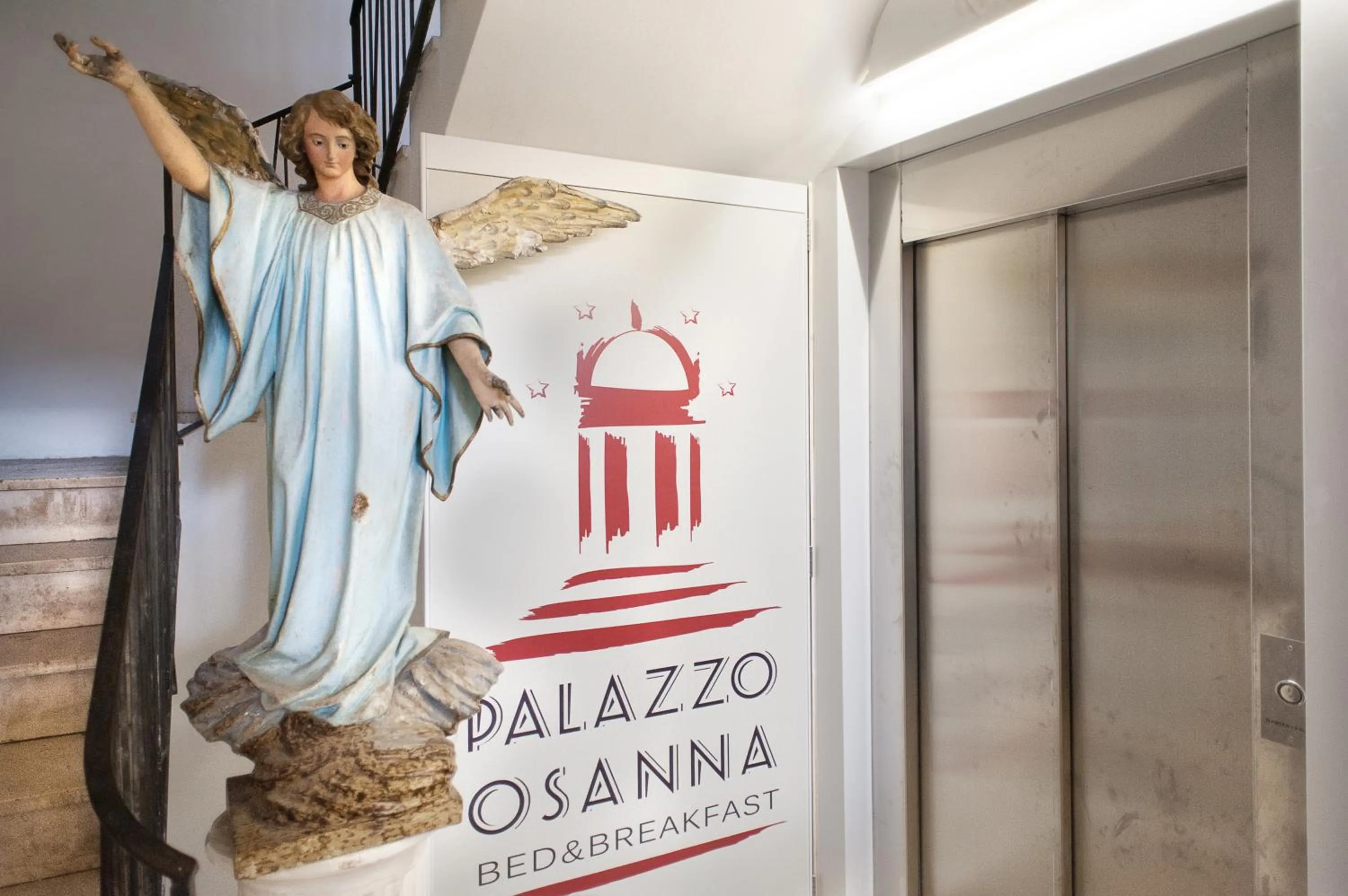 Decorative detail in Palazzo Osanna