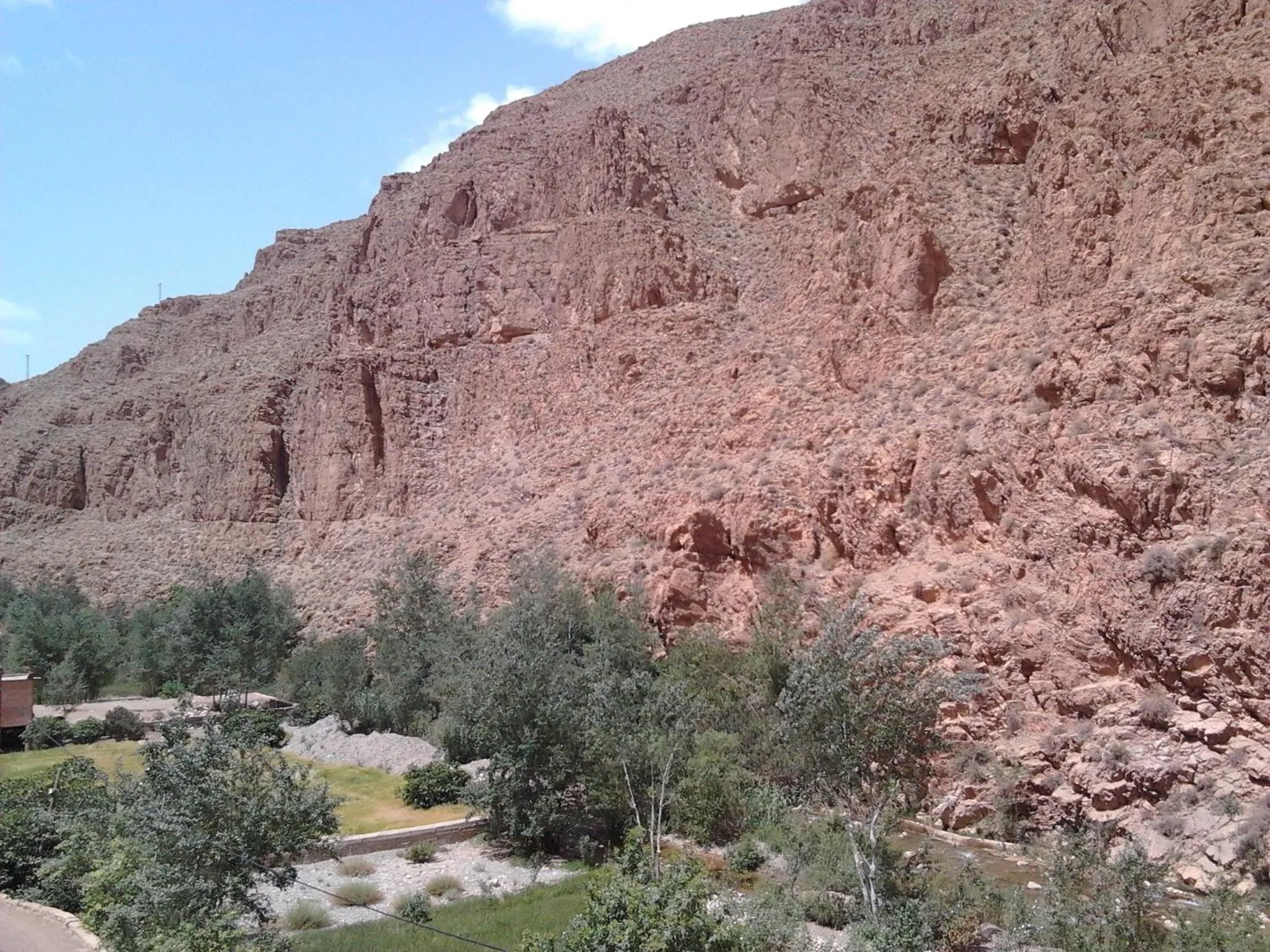 Mountain view in Hôtel Restaurant La Gazelle De Dades
