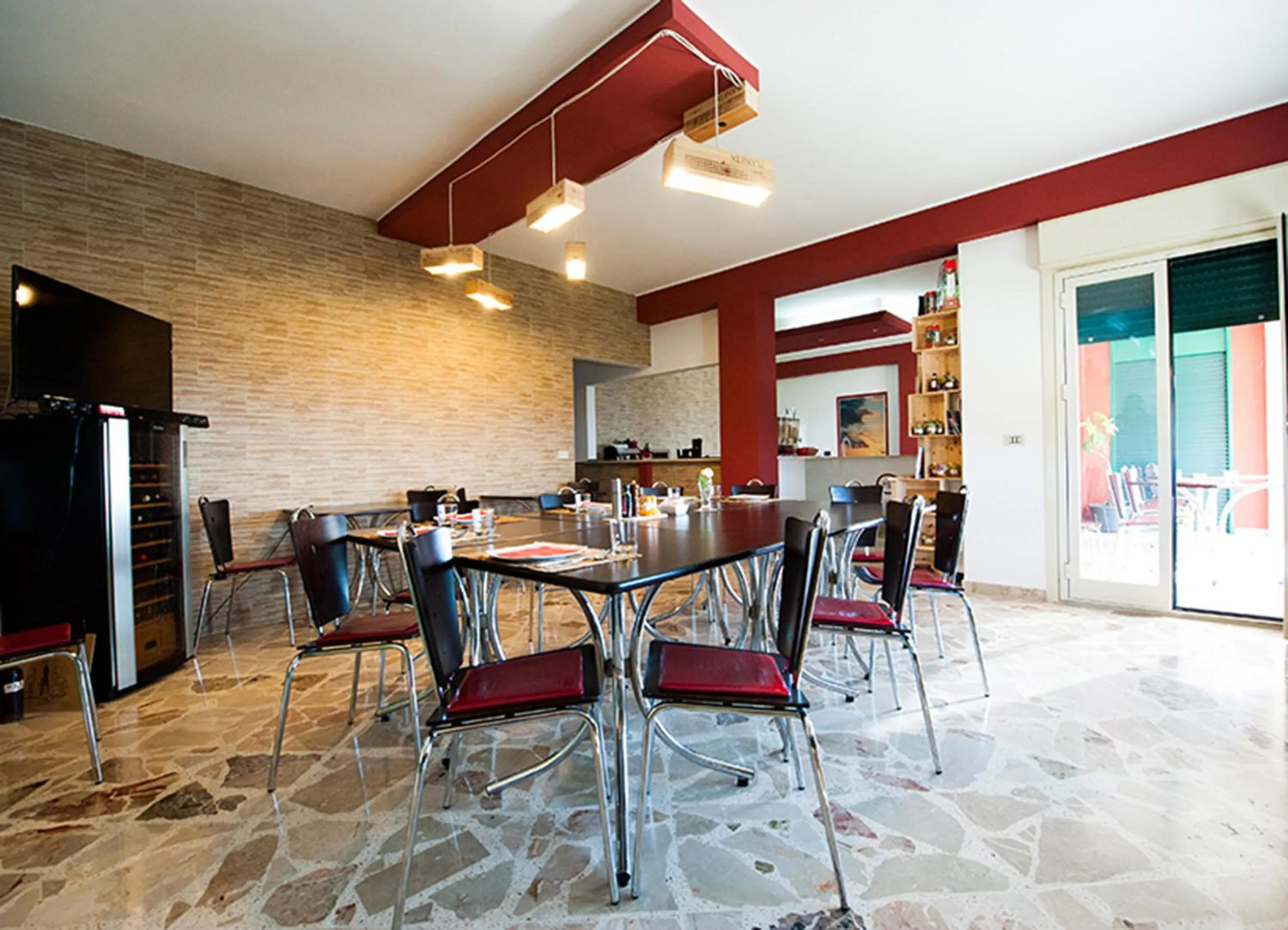 Communal lounge/ TV room in Camagna Country House