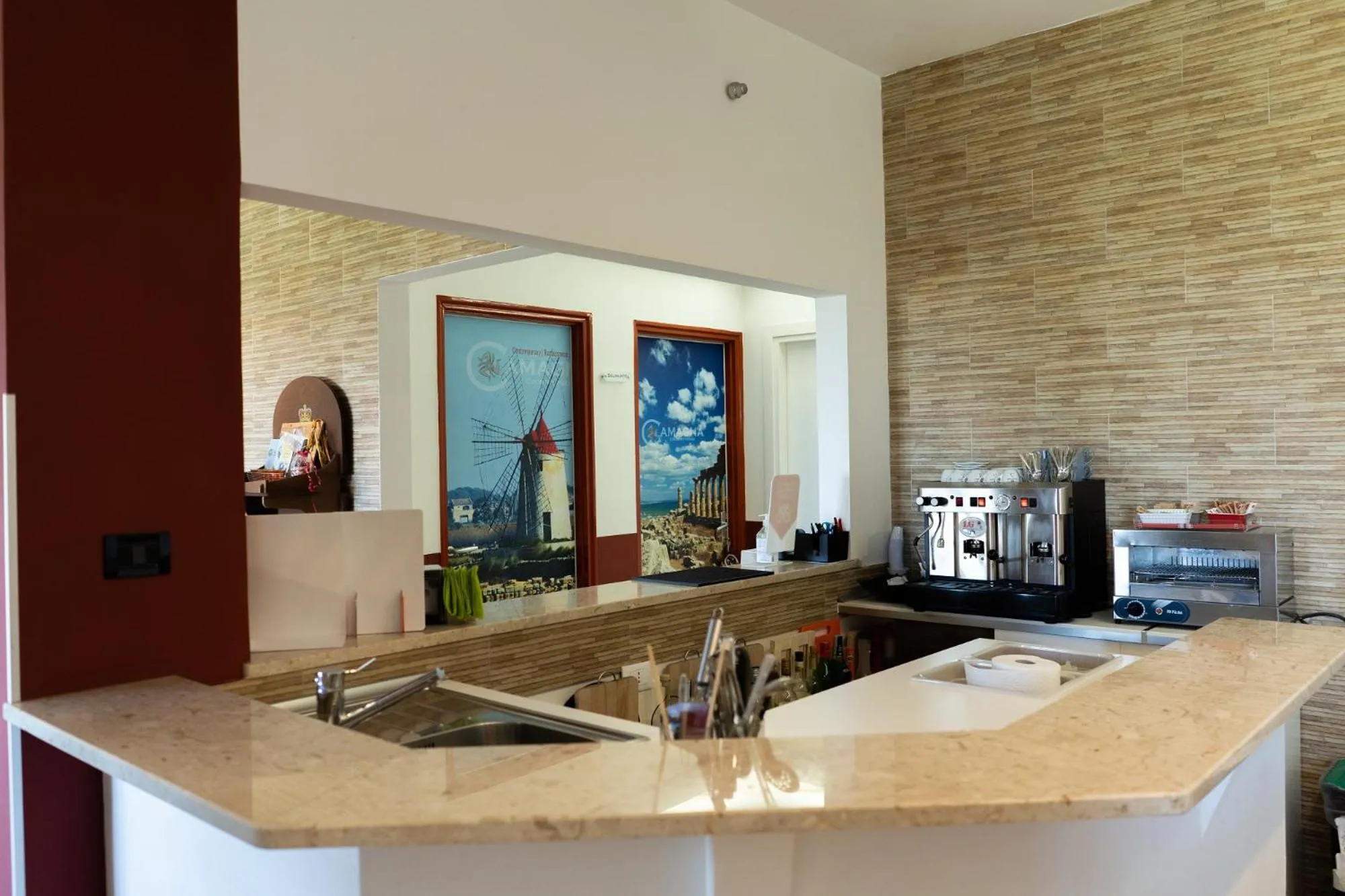 Communal lounge/ TV room in Camagna Country House