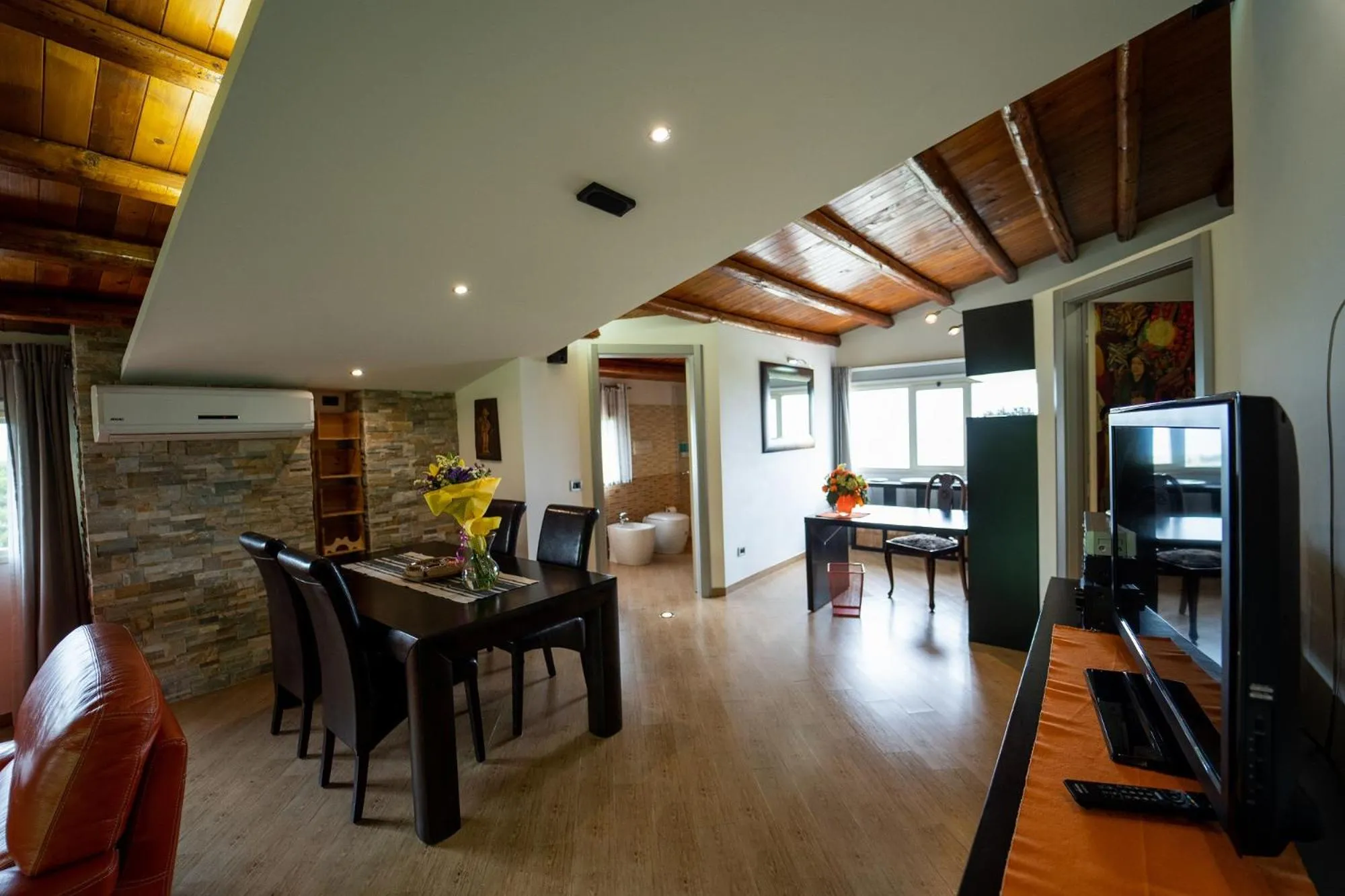 Dining area in Camagna Country House