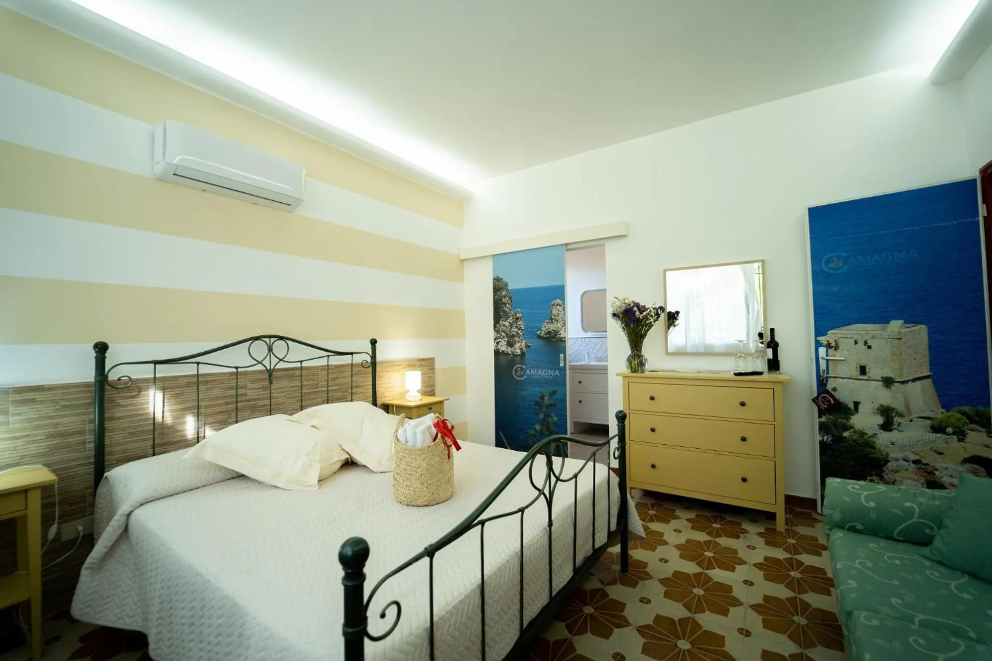 Photo of the whole room, Bed in Camagna Country House
