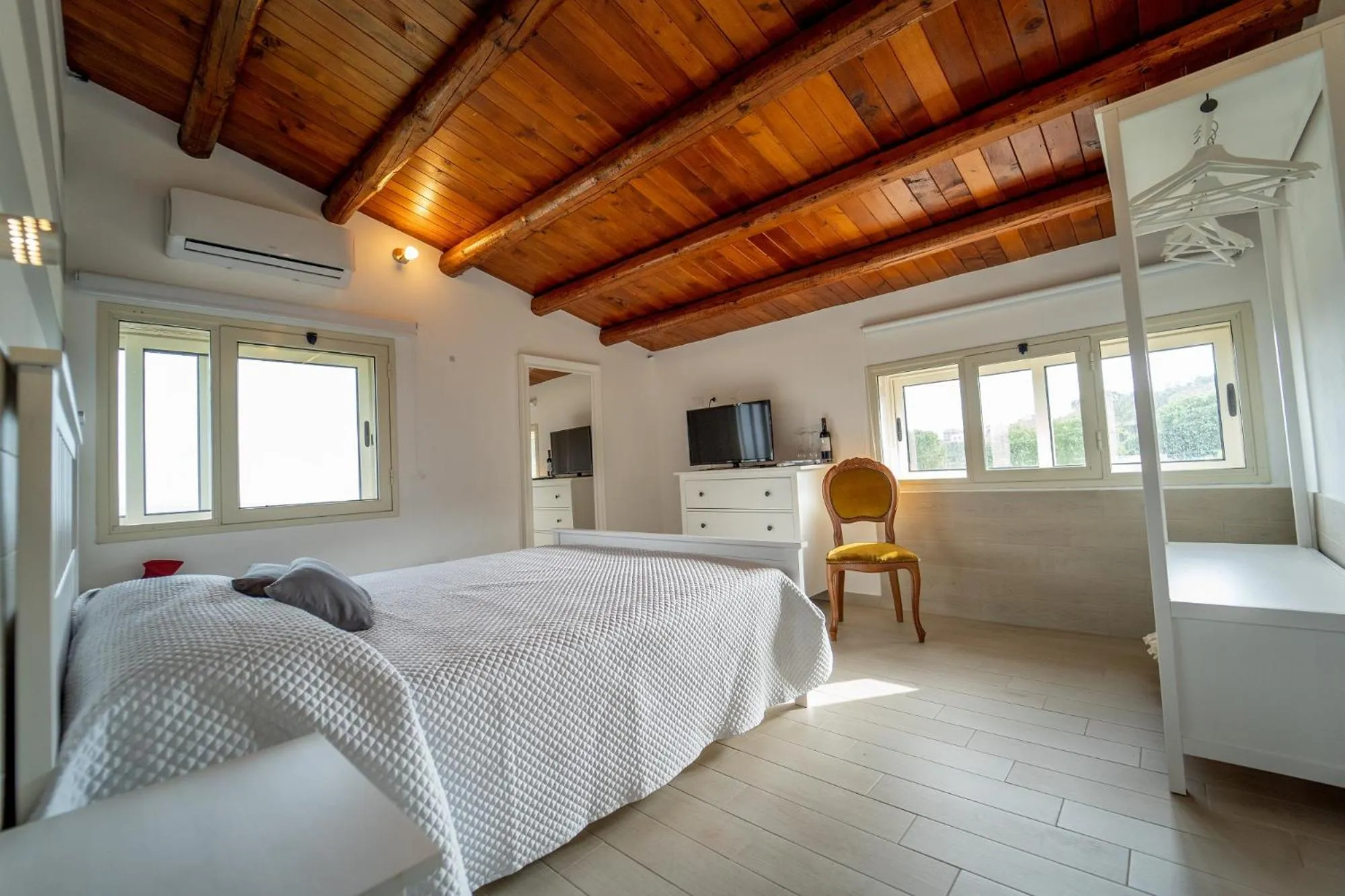Photo of the whole room, Bed in Camagna Country House
