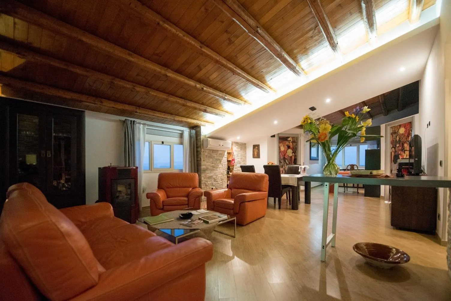 Photo of the whole room in Camagna Country House