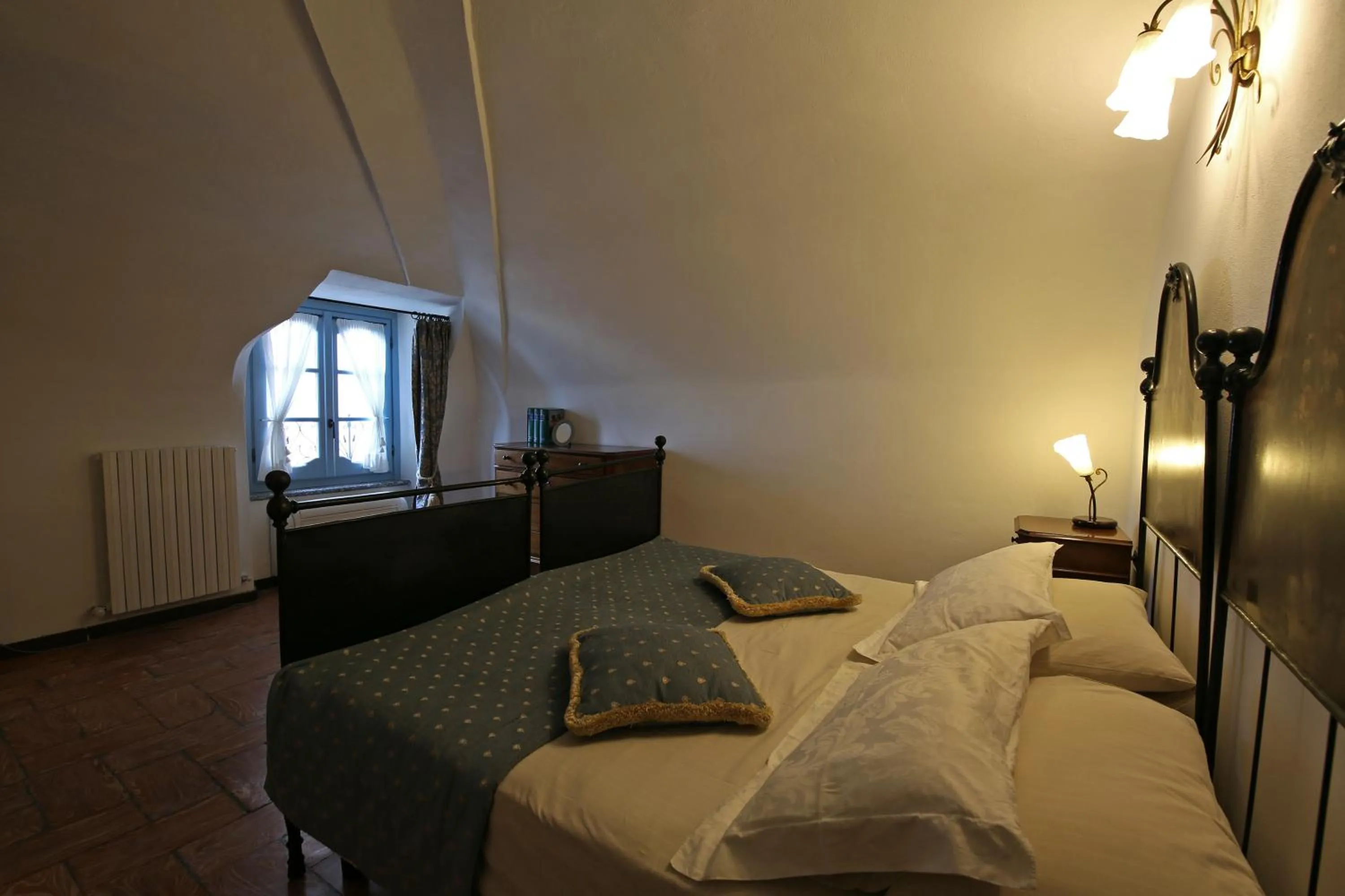 Bedroom, Bed in Palazzo Del Vicerè
