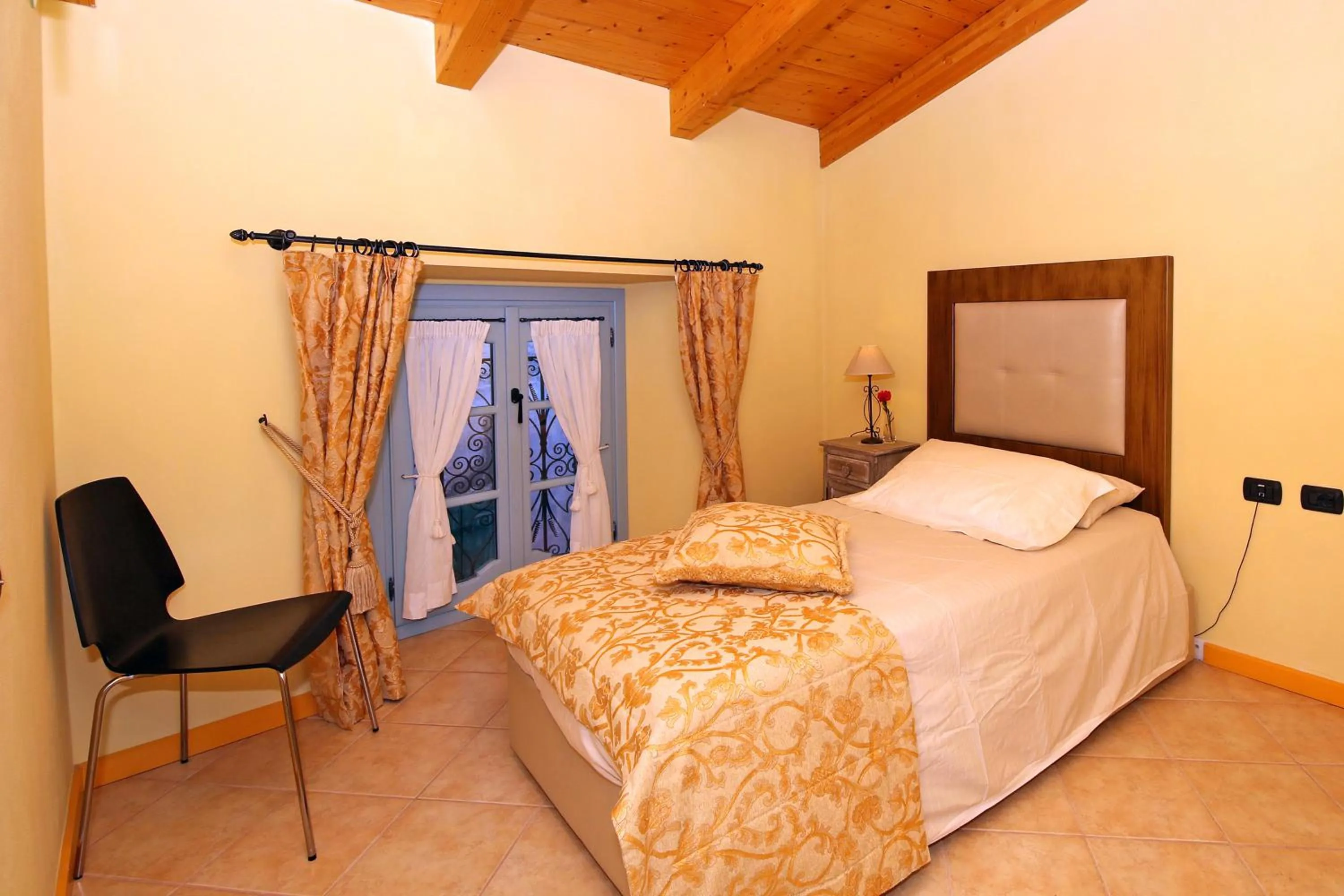 Bed in Palazzo Del Vicerè