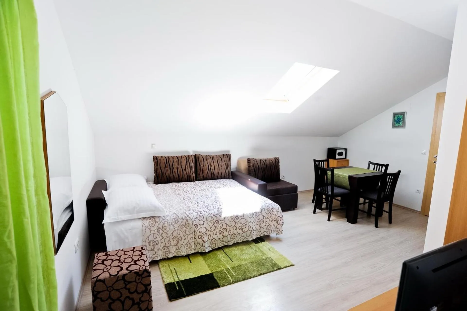 Living room, Bed in Apartmani Roko