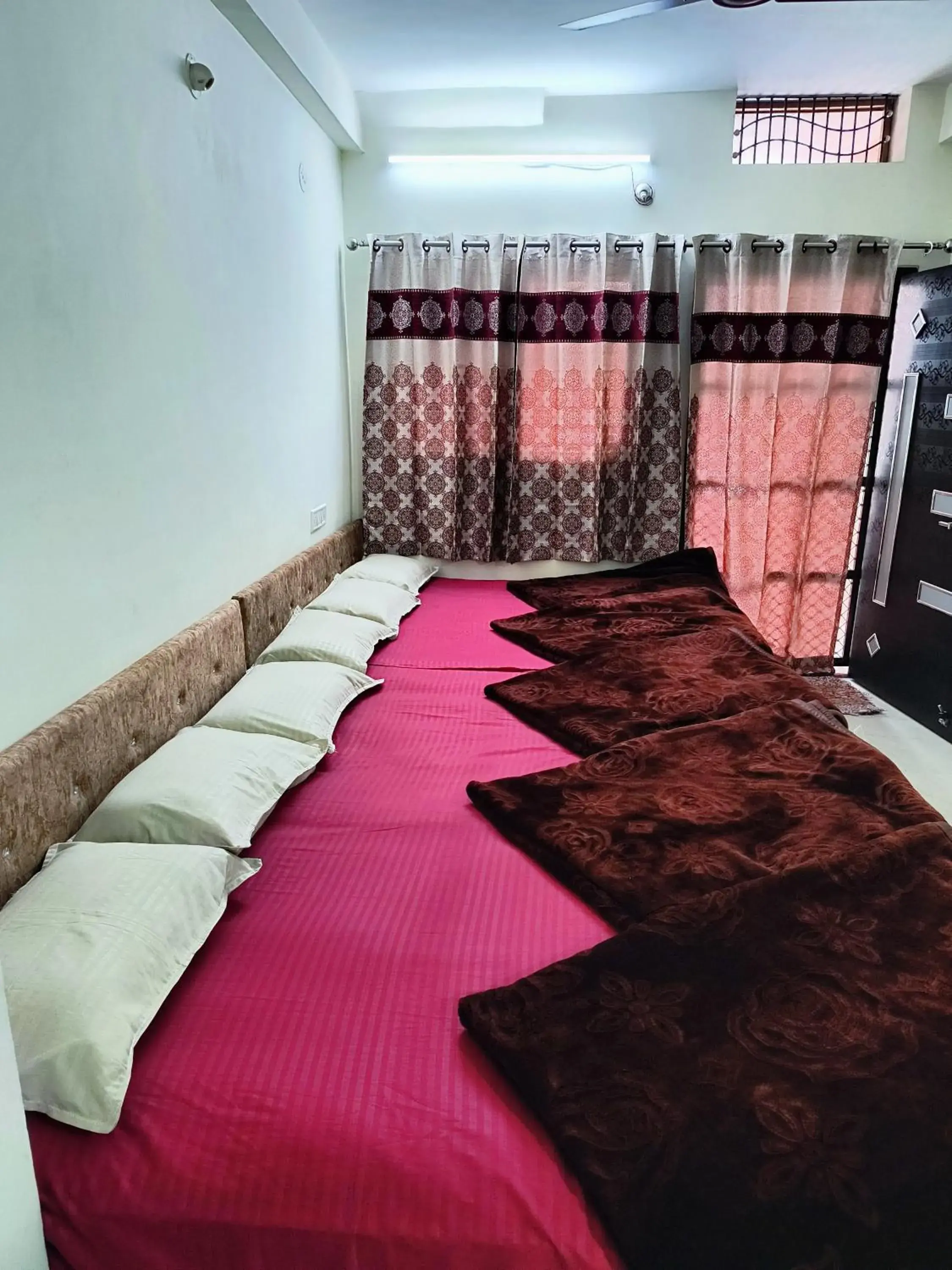 Family Room with Balcony in Shree Shivaay Guest House Family Room with Balcony in Shree Shivaay Guest House