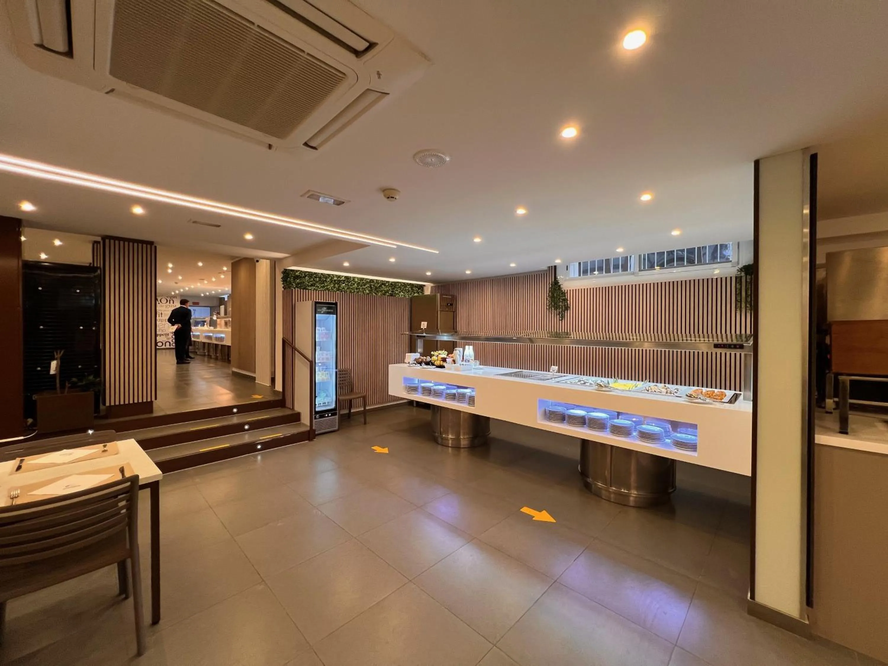 Restaurant/places to eat in Hotel Montesol Benidorm