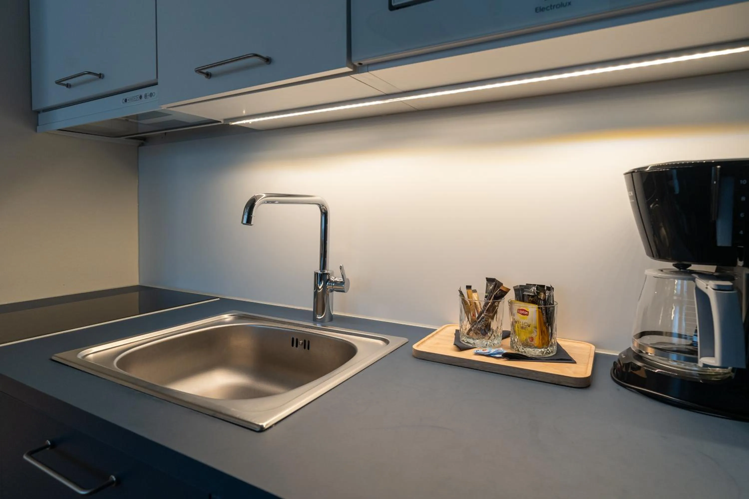 Coffee/tea facilities in Postmaster Hotel