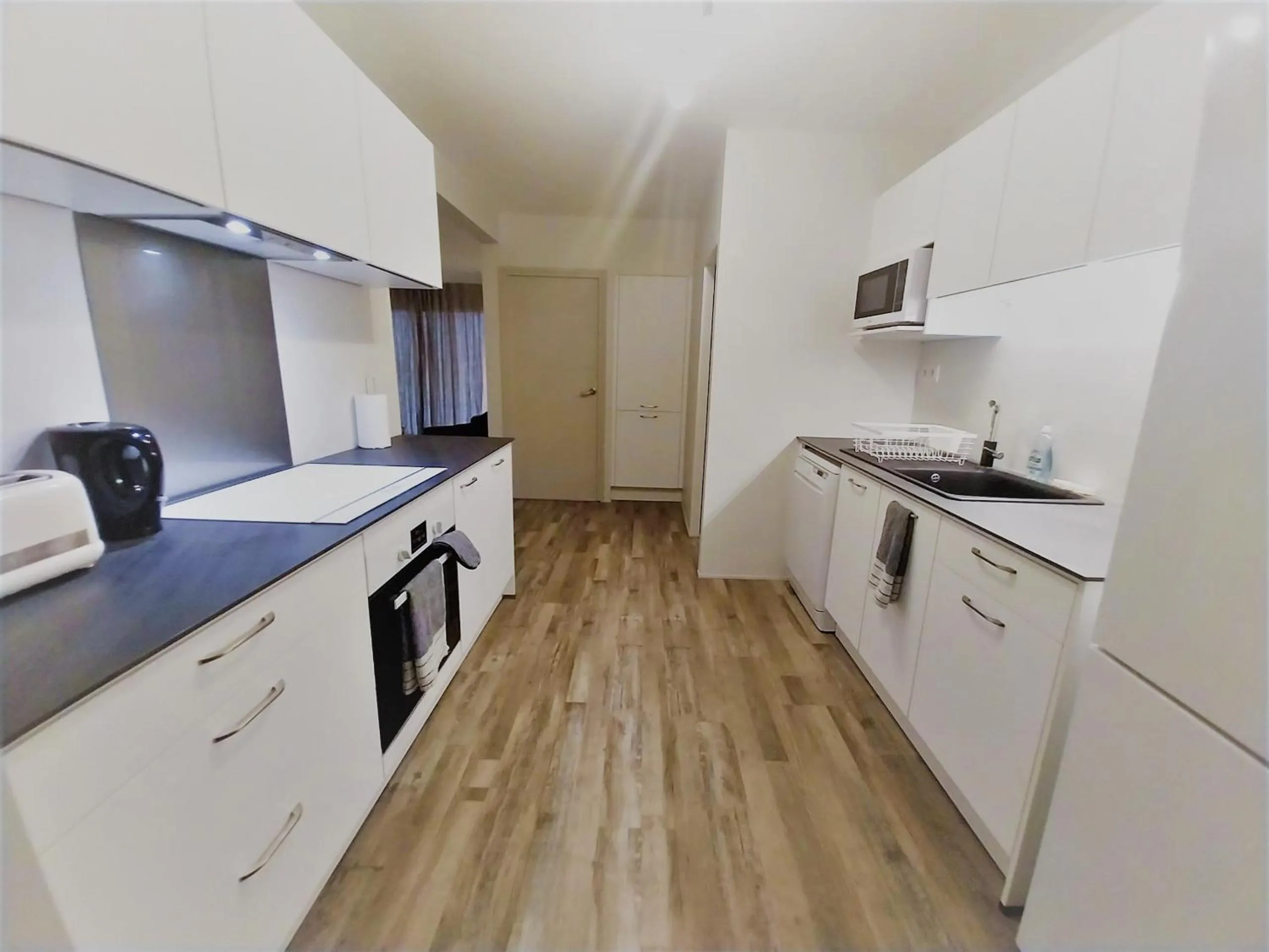 Kitchen or kitchenette in TAHITI - Urban Maohi Cottage