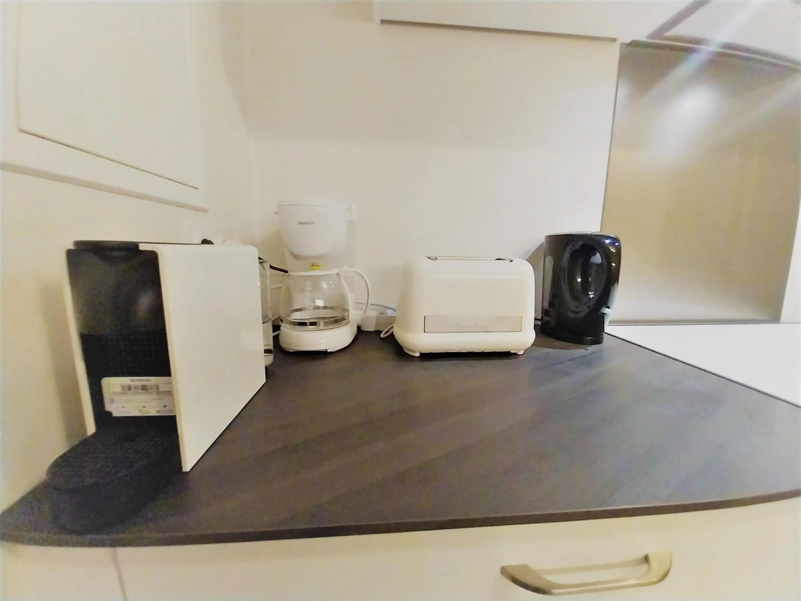 Coffee/tea facilities in TAHITI - Urban Maohi Cottage