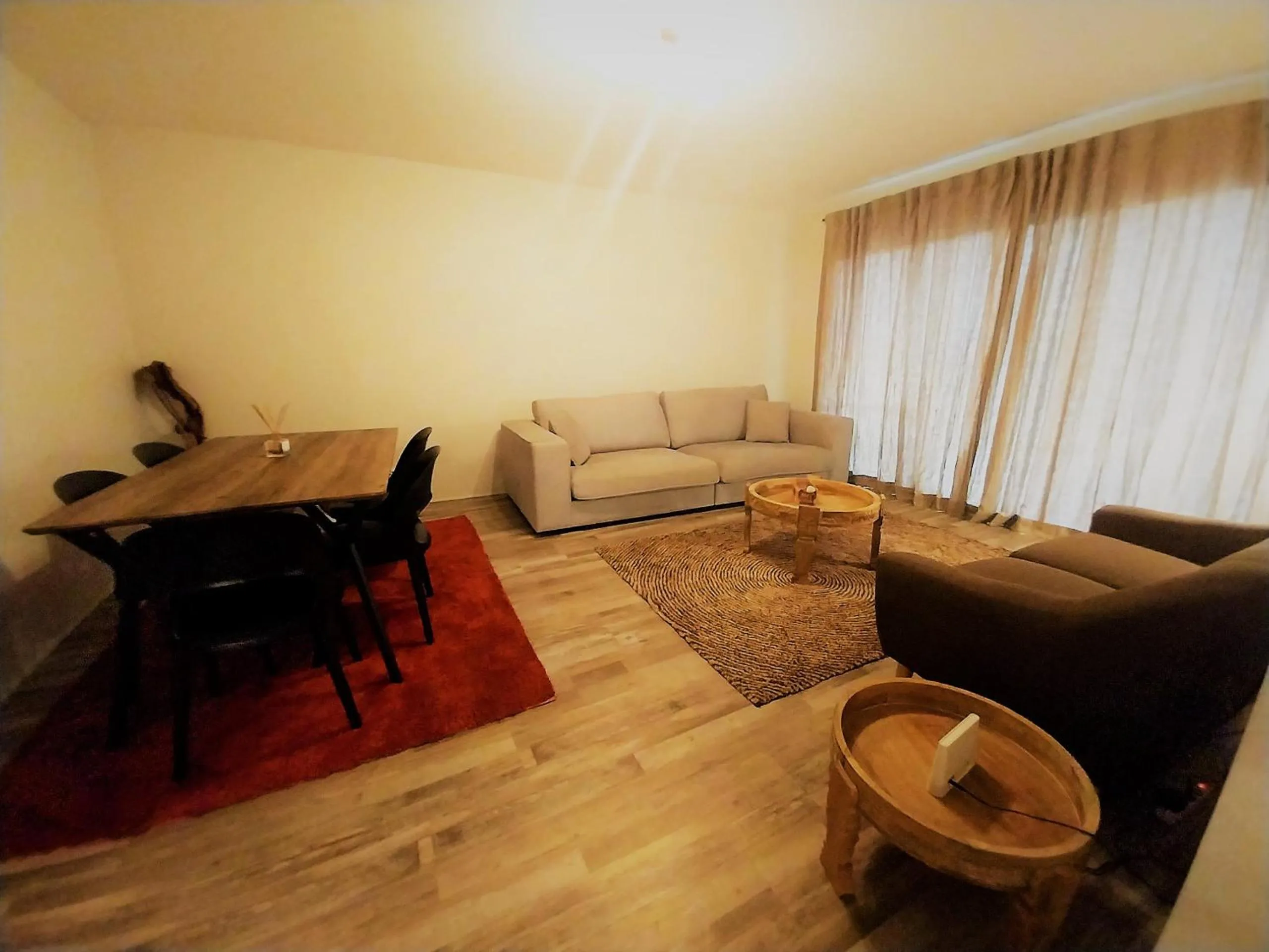 Living room in TAHITI - Urban Maohi Cottage