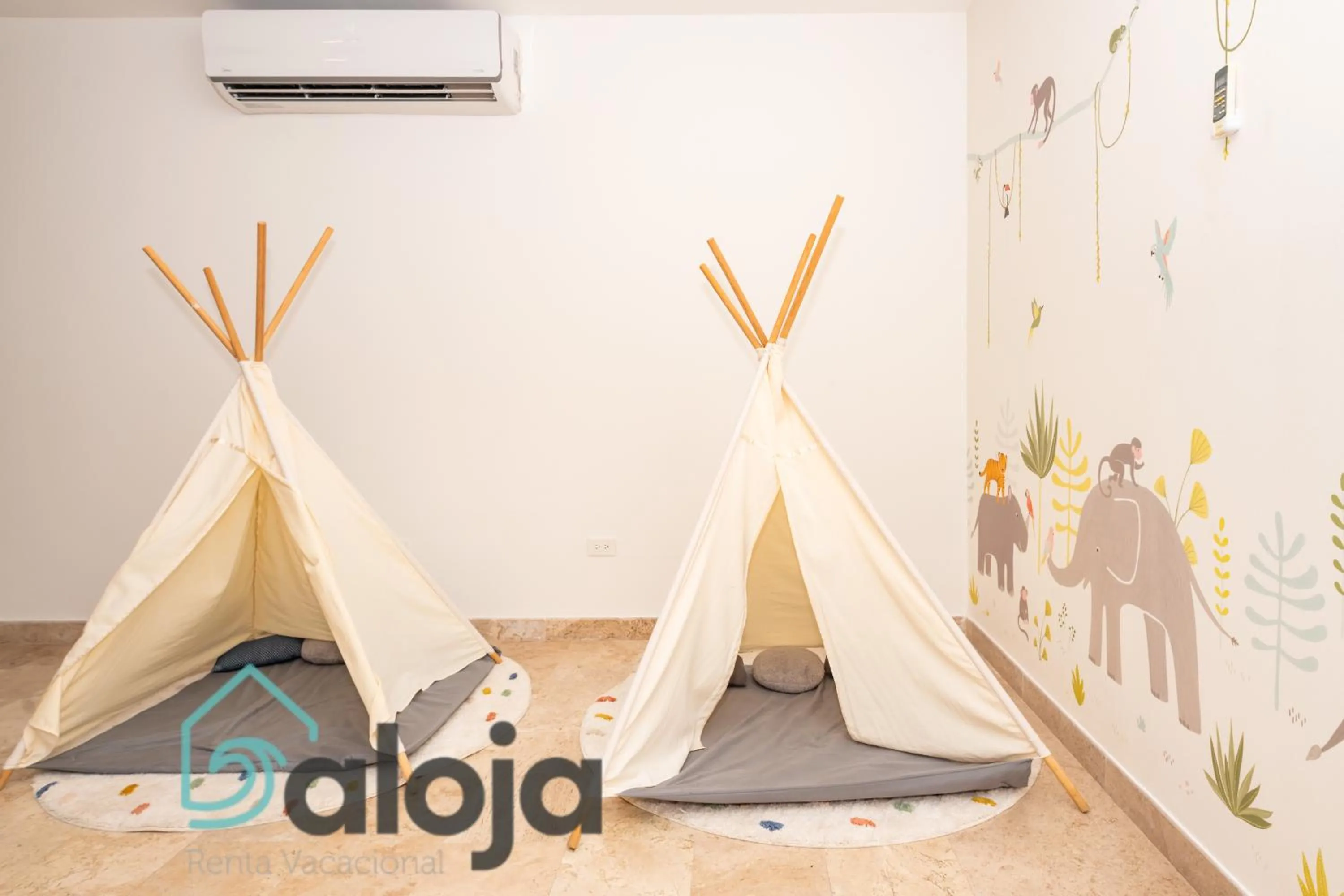 Kids's club in Ipana condo unos pasos de 5ta Avenida