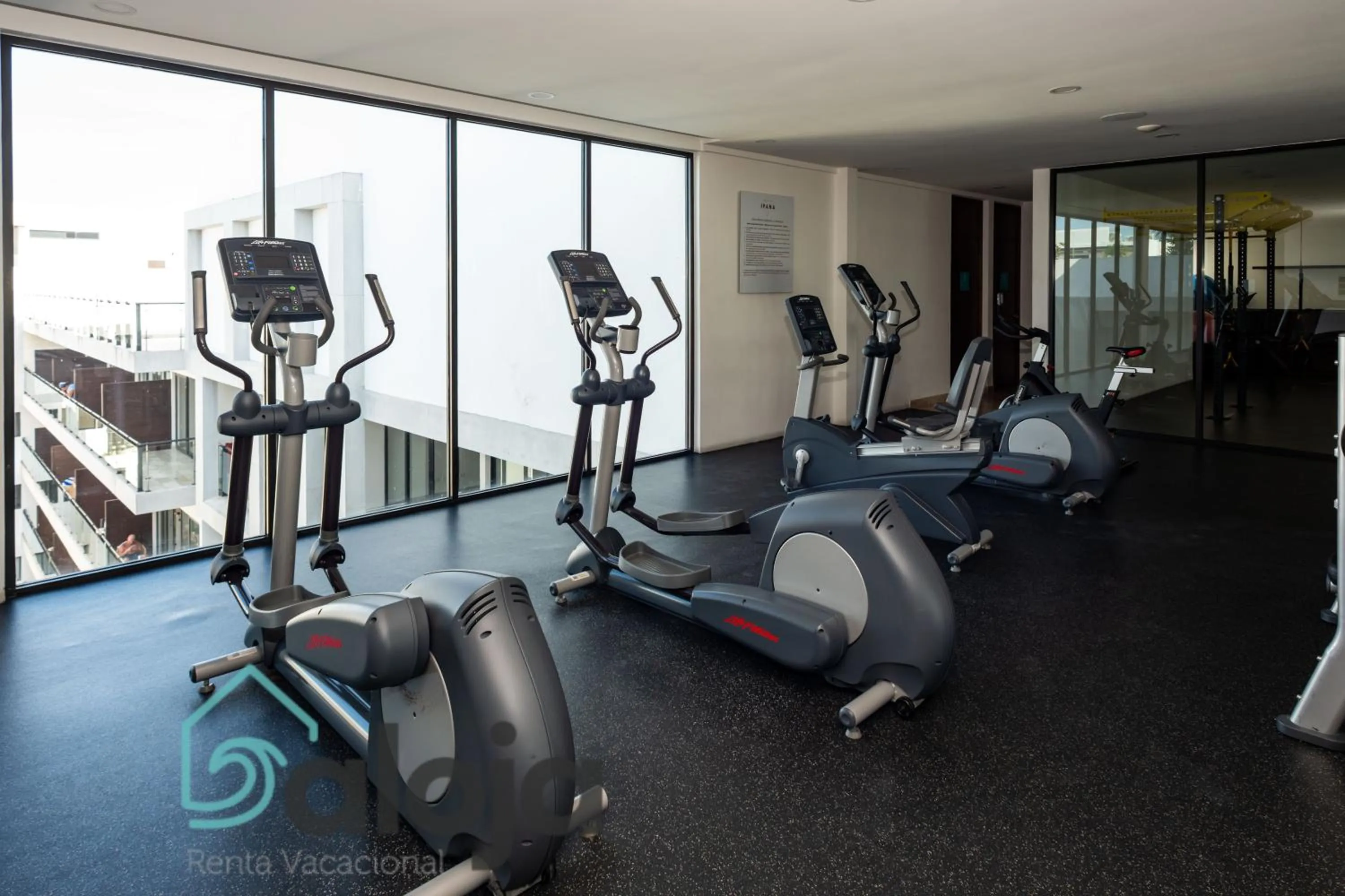 Fitness centre/facilities in Ipana condo unos pasos de 5ta Avenida