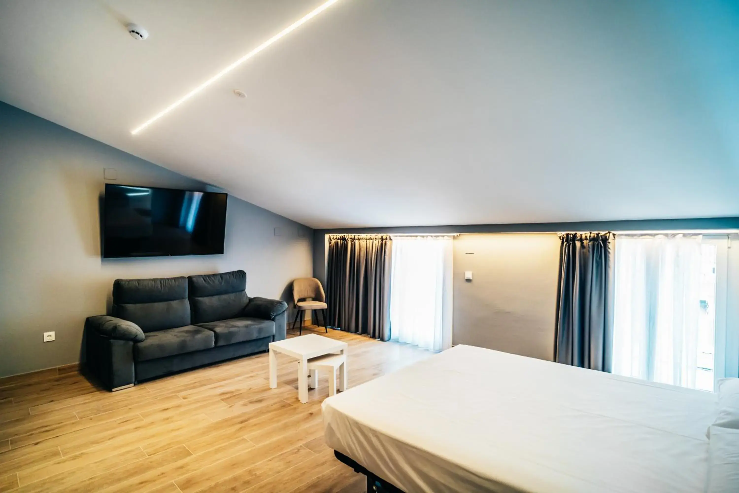 Suite - single occupancy in Arevalos Hotel Suite - single occupancy in Arevalos Hotel