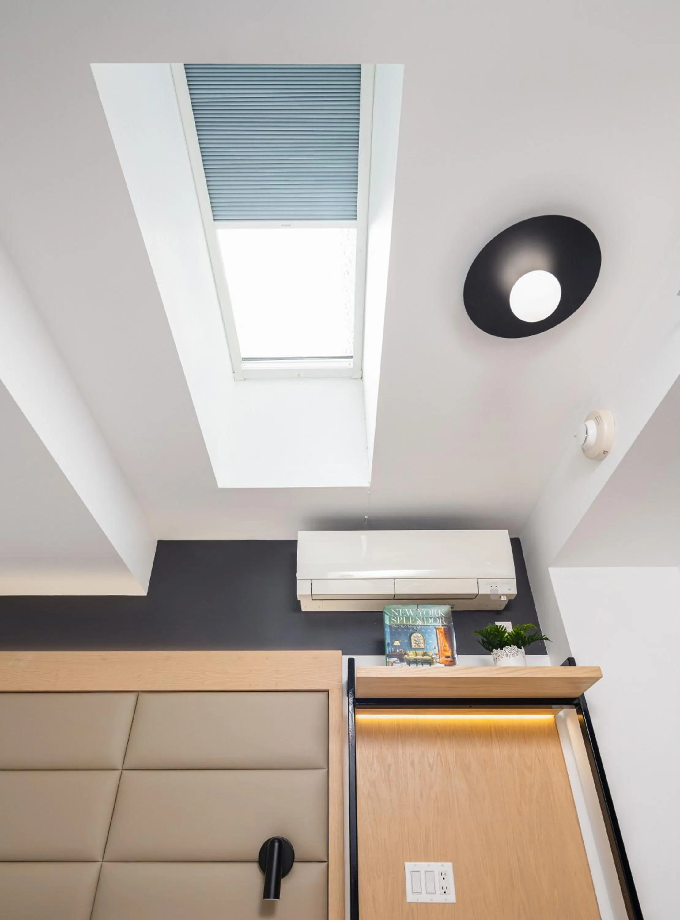 Photo of the whole room in Little Charlie Hotel