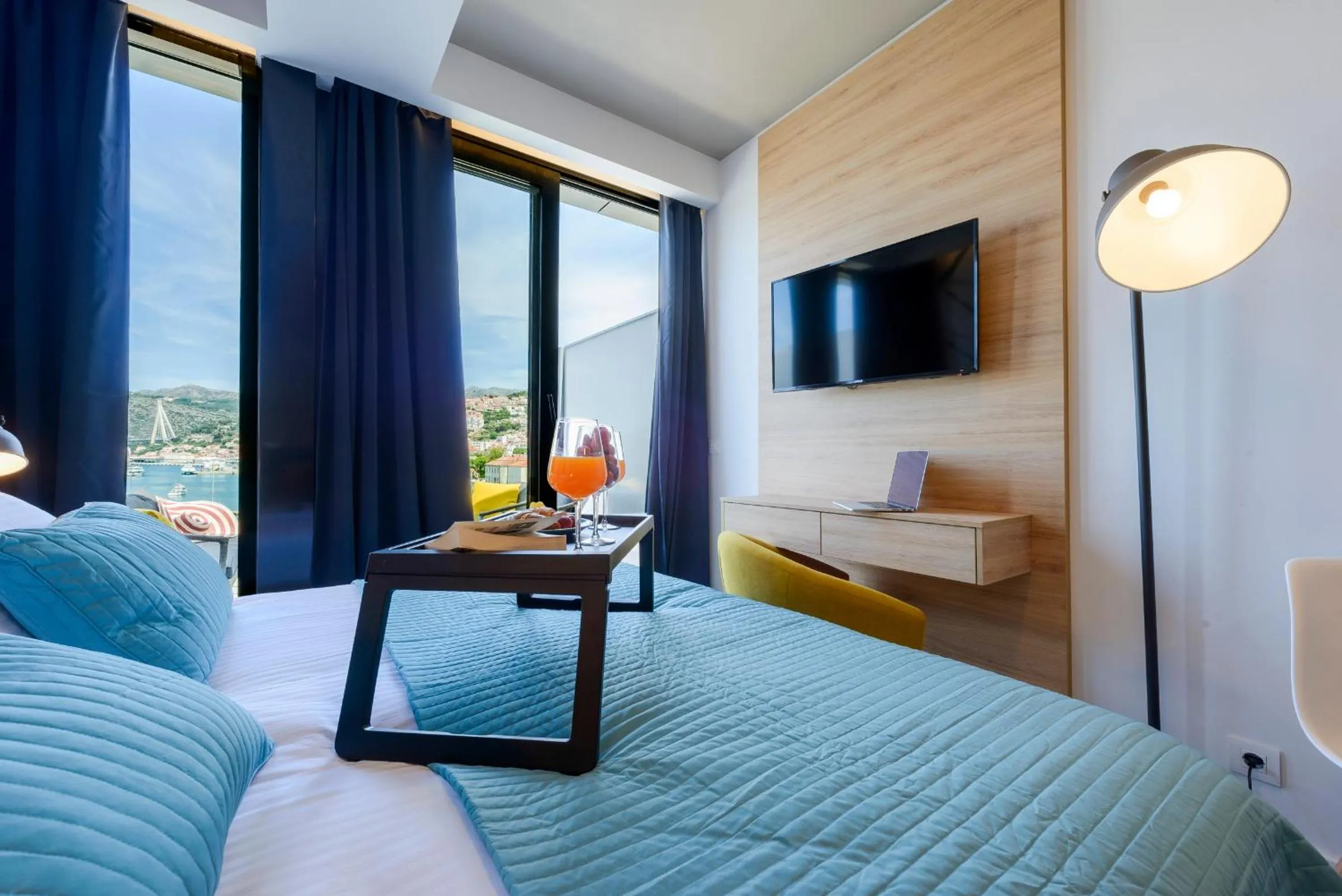 TV and multimedia, Bed in Adriatic Deluxe Apartments