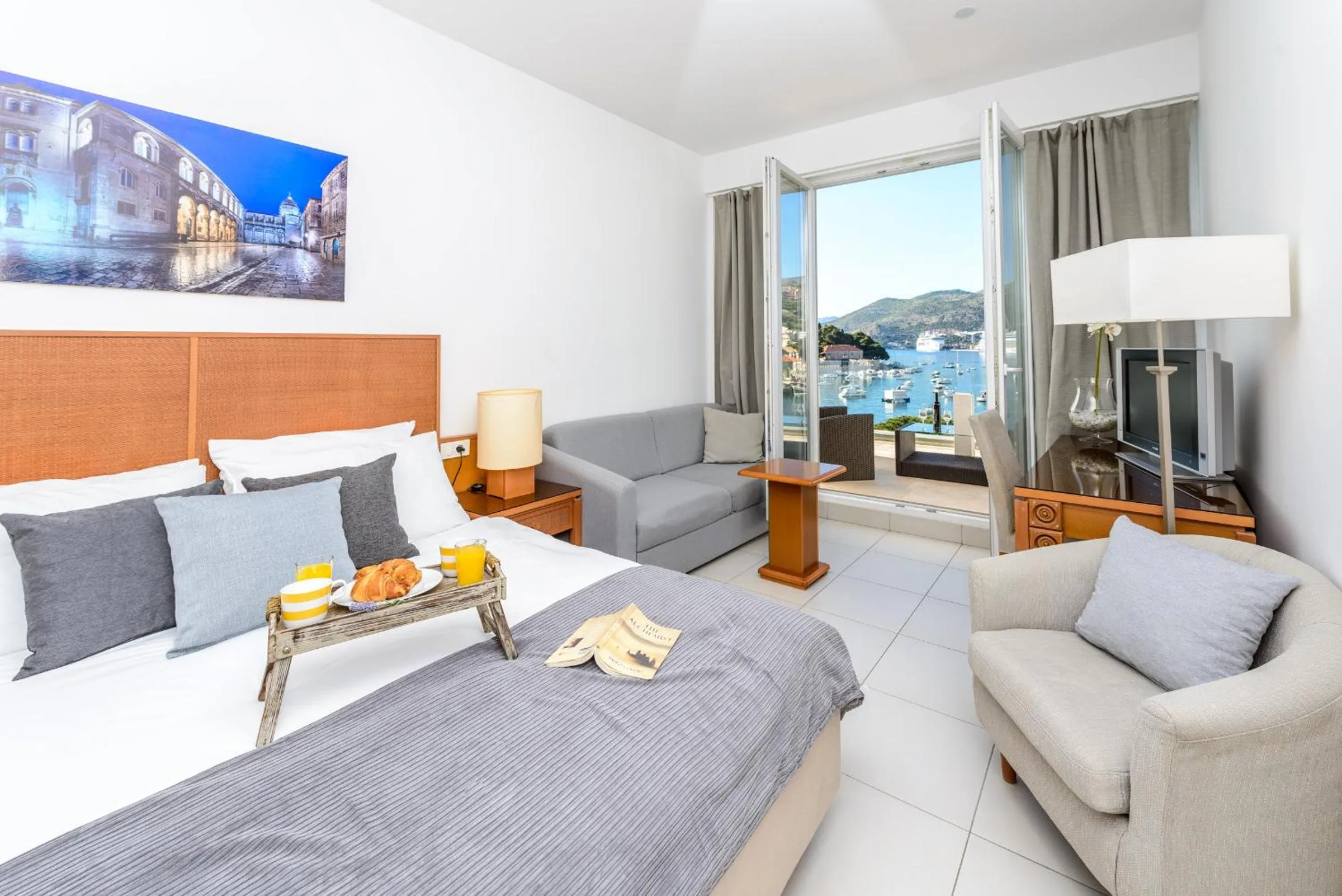 Seating area in Adriatic Deluxe Apartments