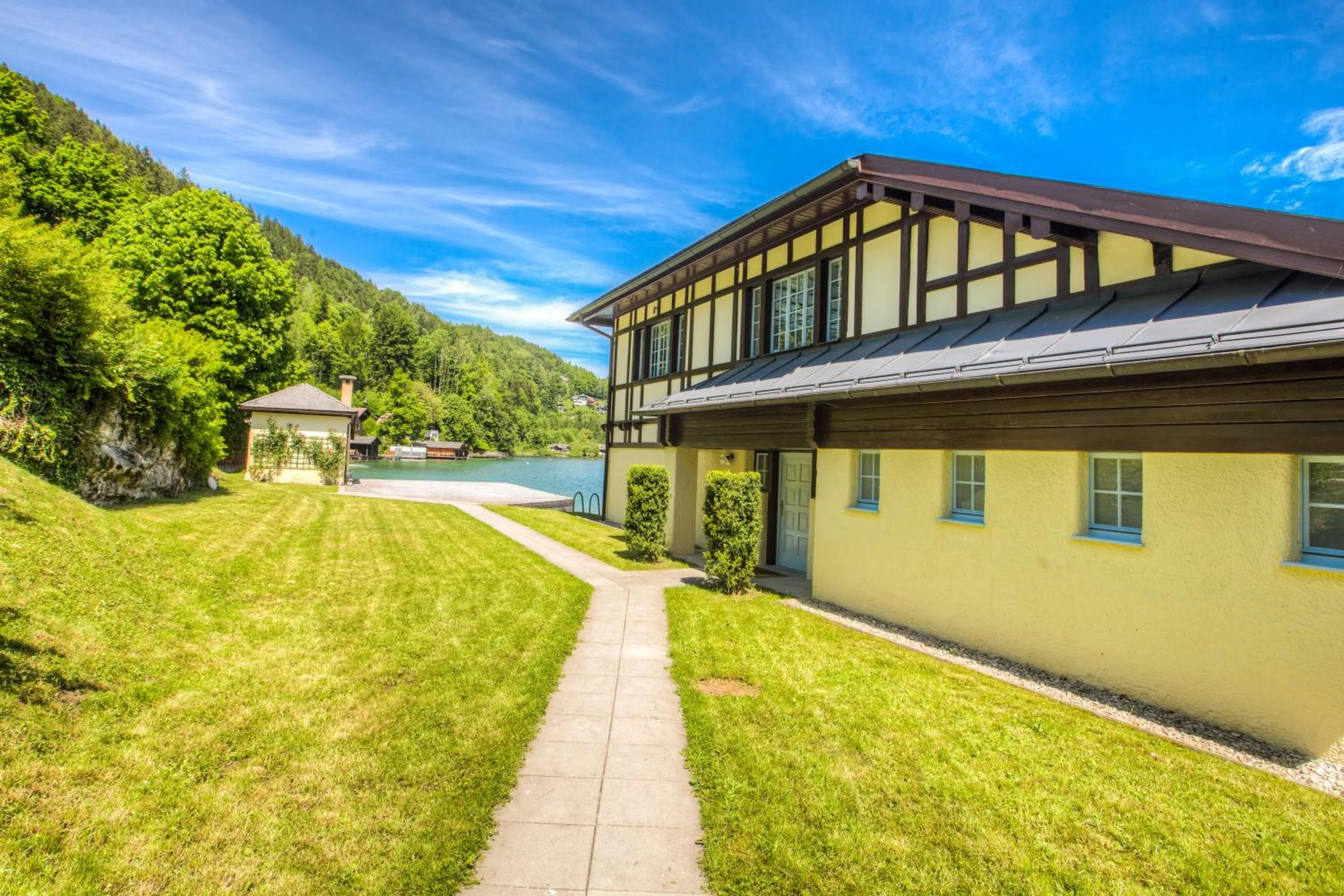 Facade/entrance in Seehotel Billroth