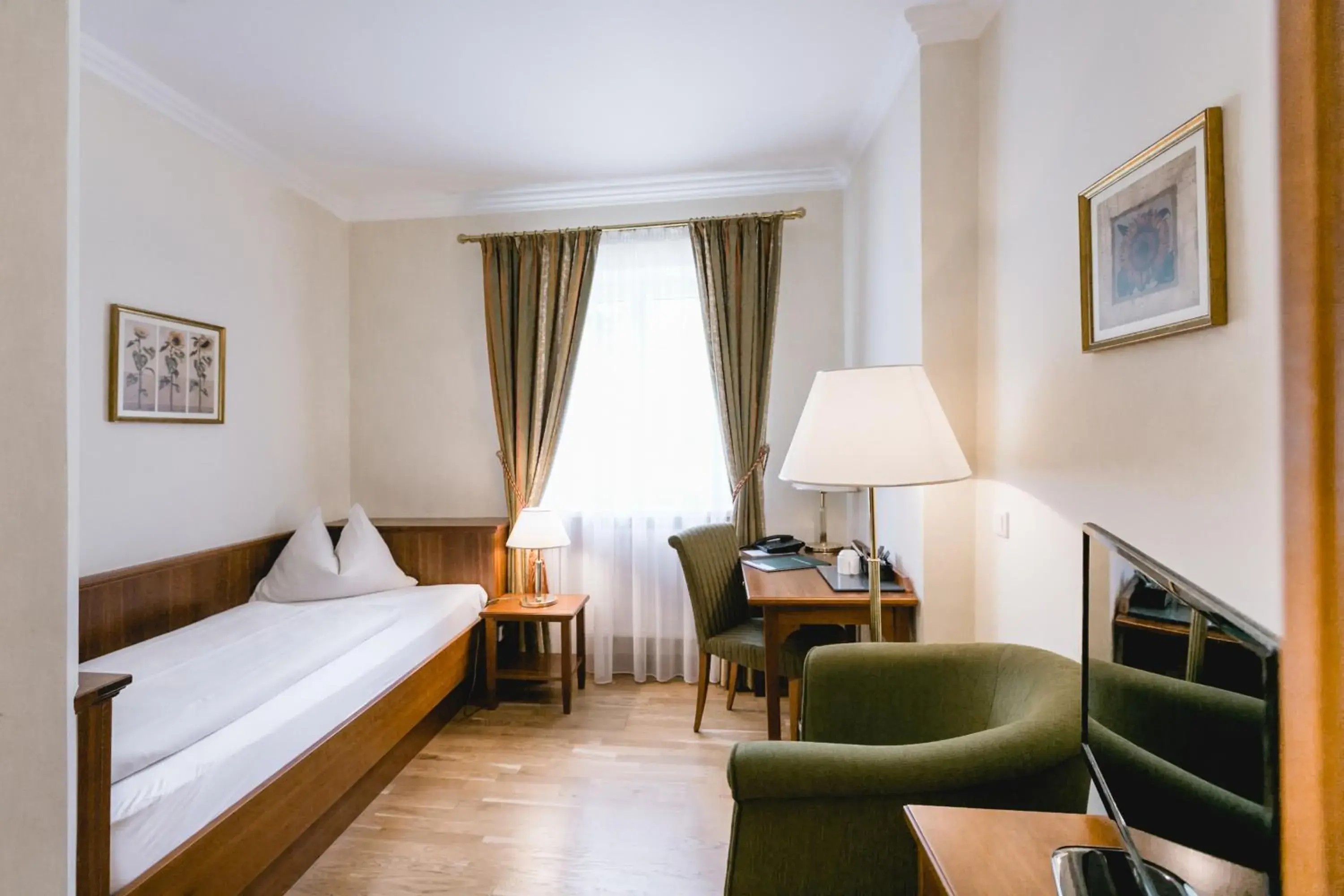 Single Room in Seehotel Billroth Single Room in Seehotel Billroth