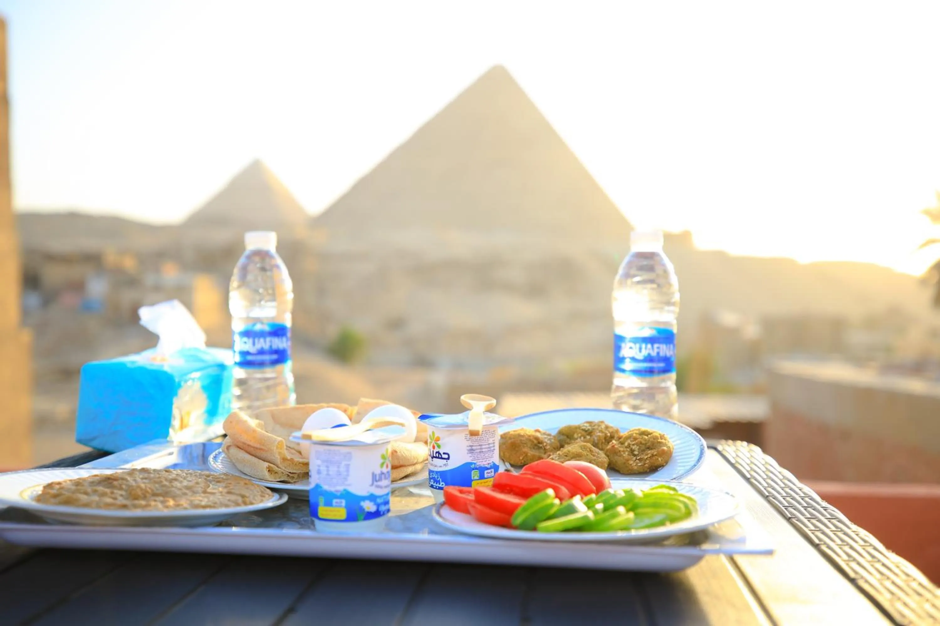 Food and drinks in El Khalil Pyramids View Inn