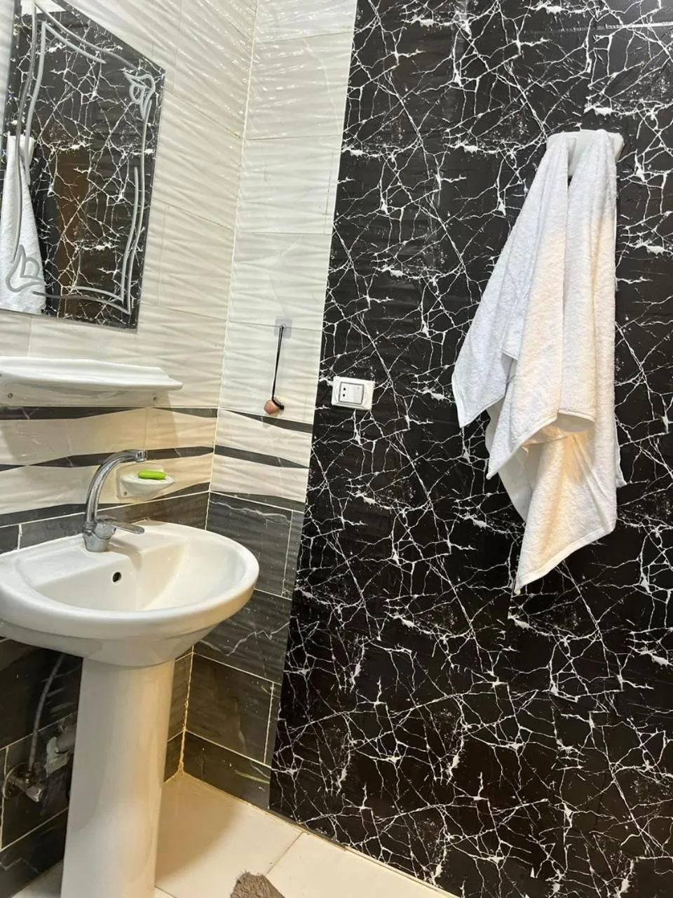 Bathroom in El Khalil Pyramids View Inn