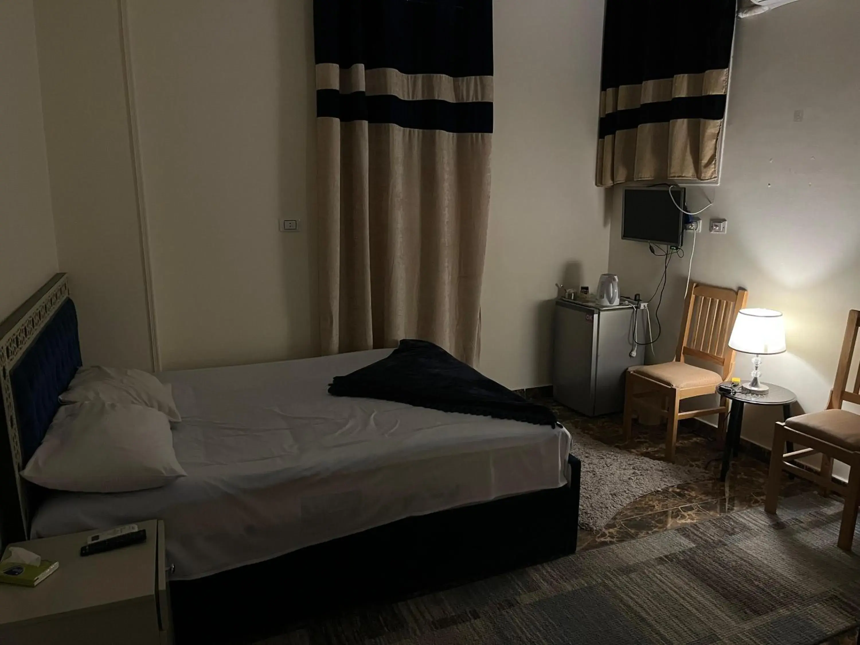 Deluxe King Room in El Khalil Pyramids View Inn Deluxe King Room in El Khalil Pyramids View Inn