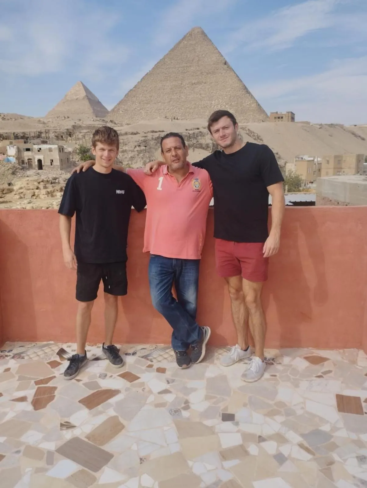 Mountain view in El Khalil Pyramids View Inn