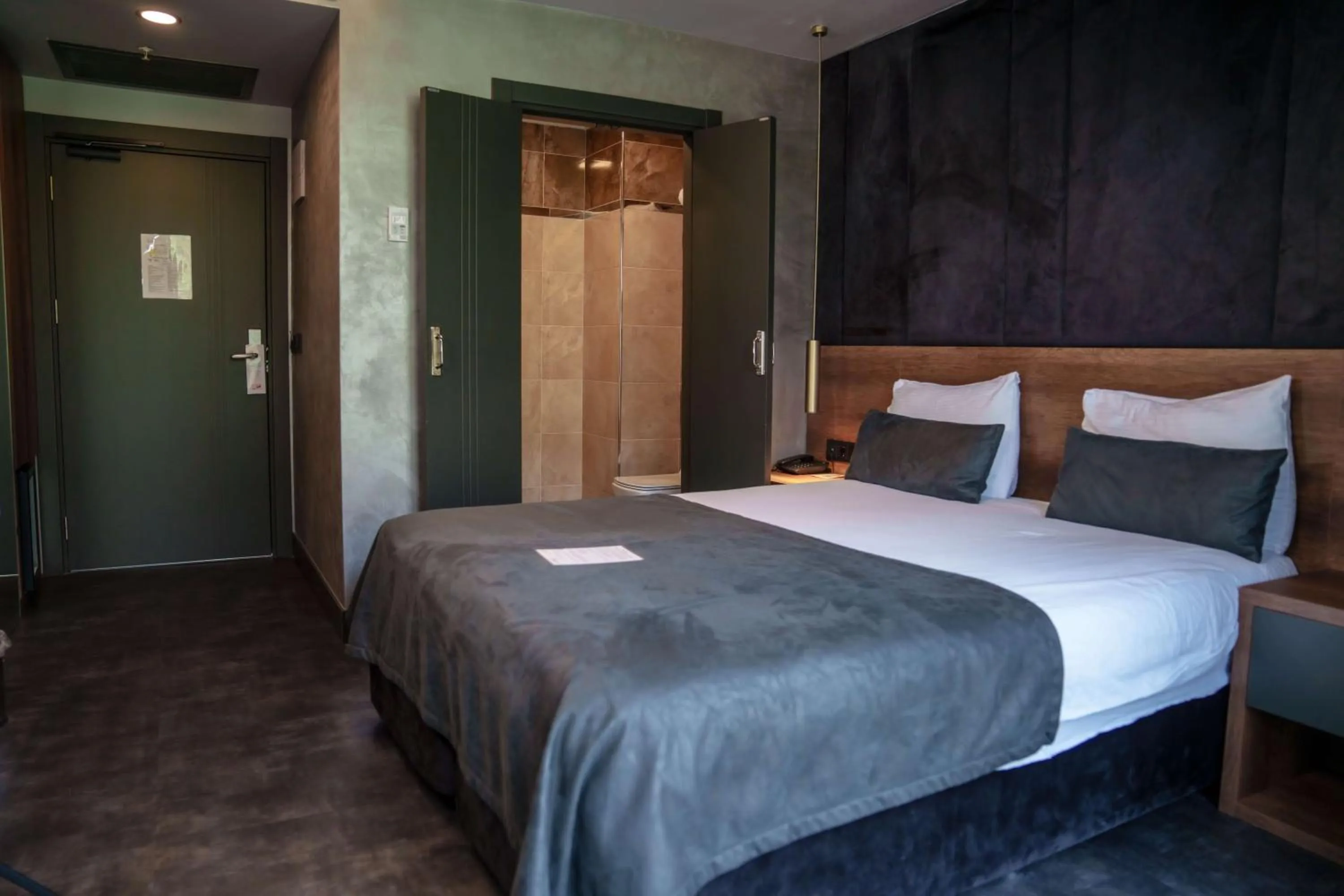 Bed in SennaCity Hotel