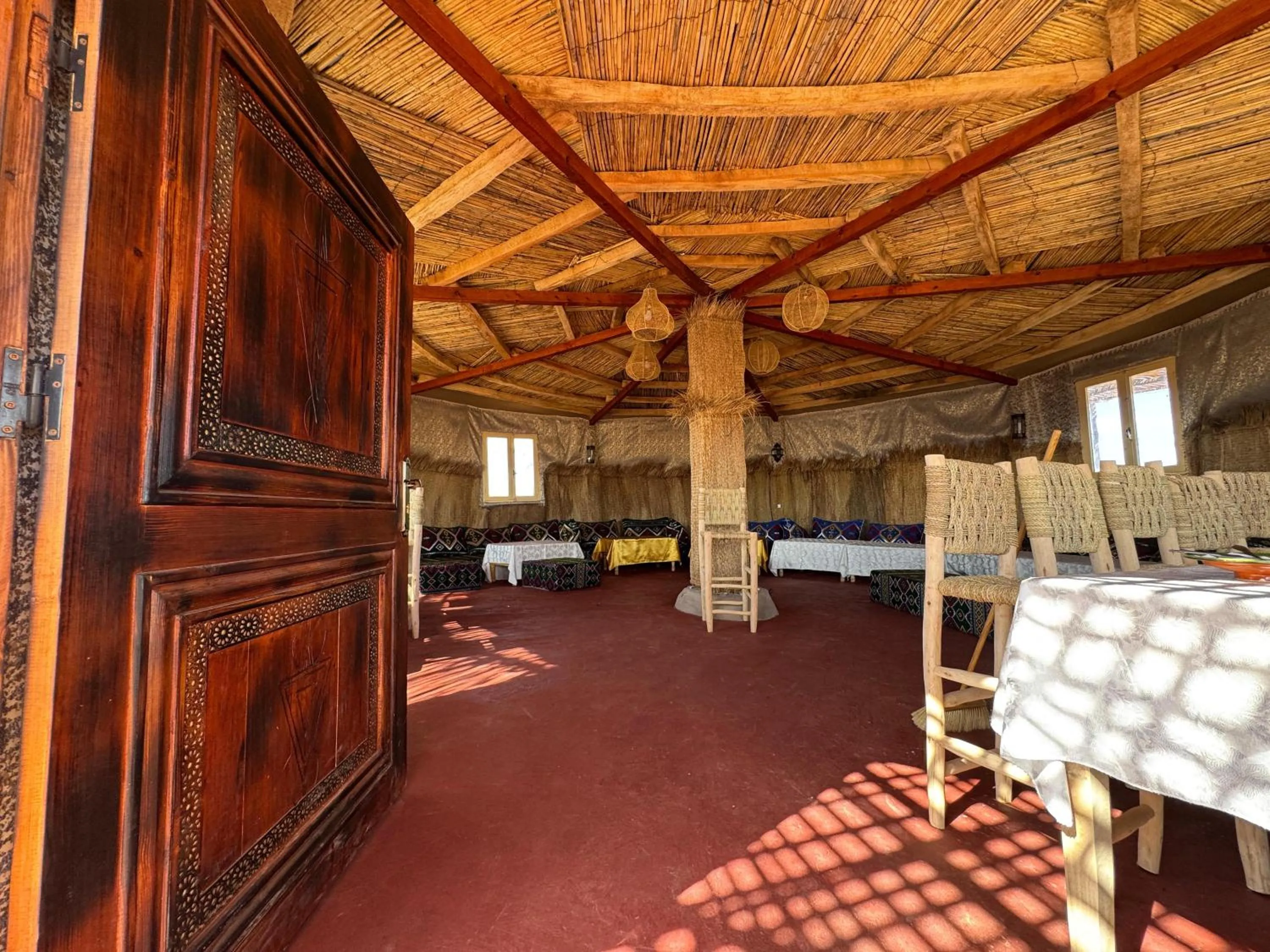 Restaurant/places to eat in Tinfou desert camp