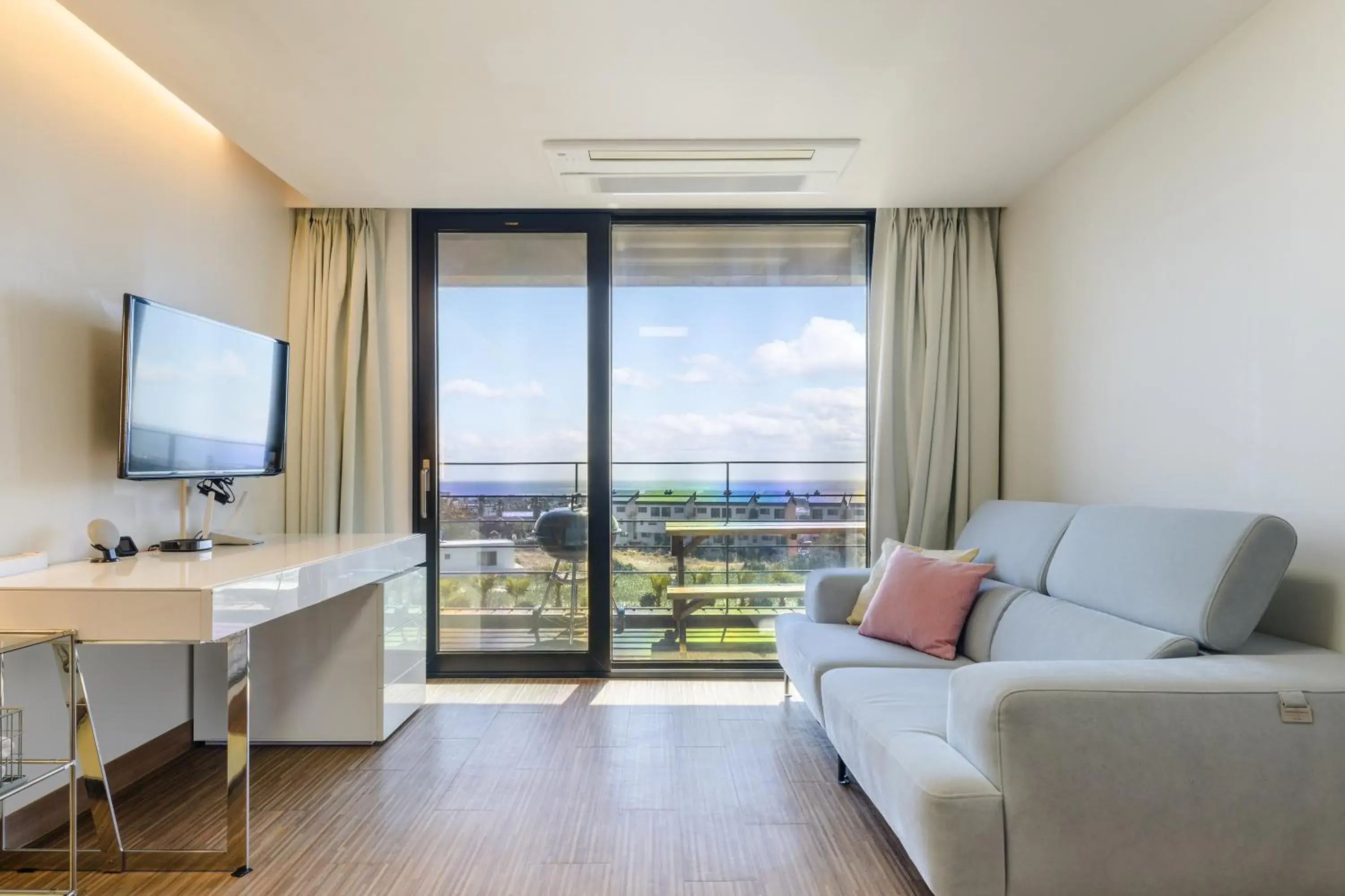 Duplex Double in IRO Jeju Duplex Double in IRO Jeju