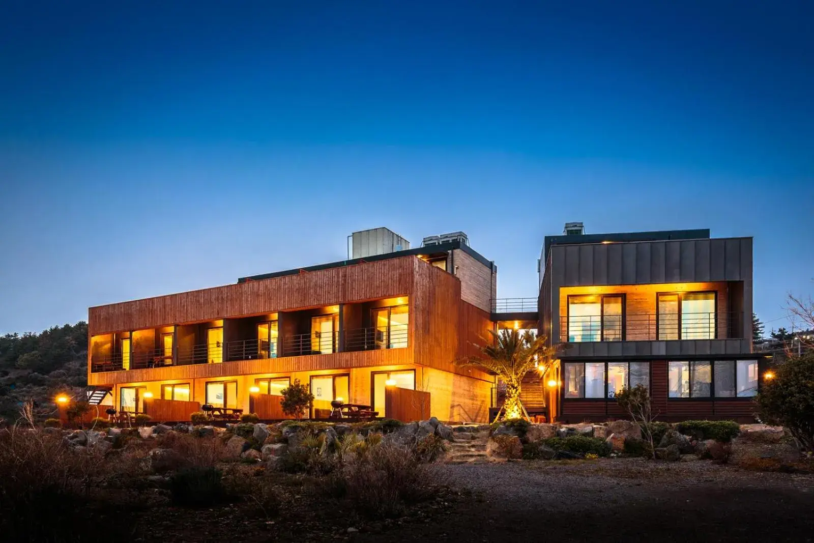 Property building in IRO Jeju Property building in IRO Jeju