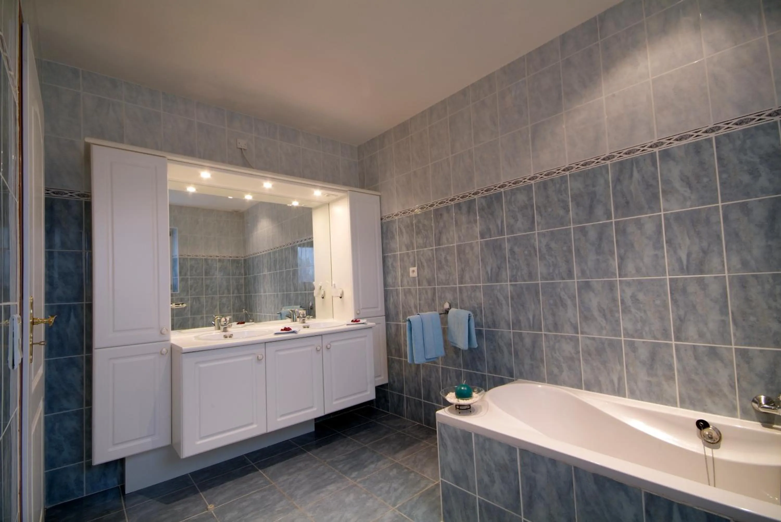 Bathroom in Domaine Le Clos des Oliviers