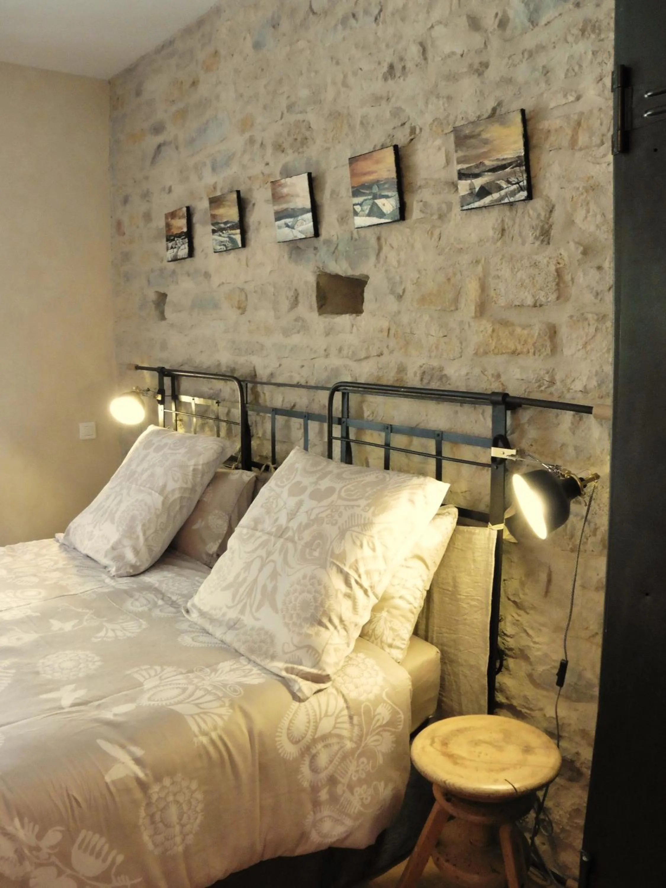 Bed in Chambres d'hôtes Béred Vuillemin