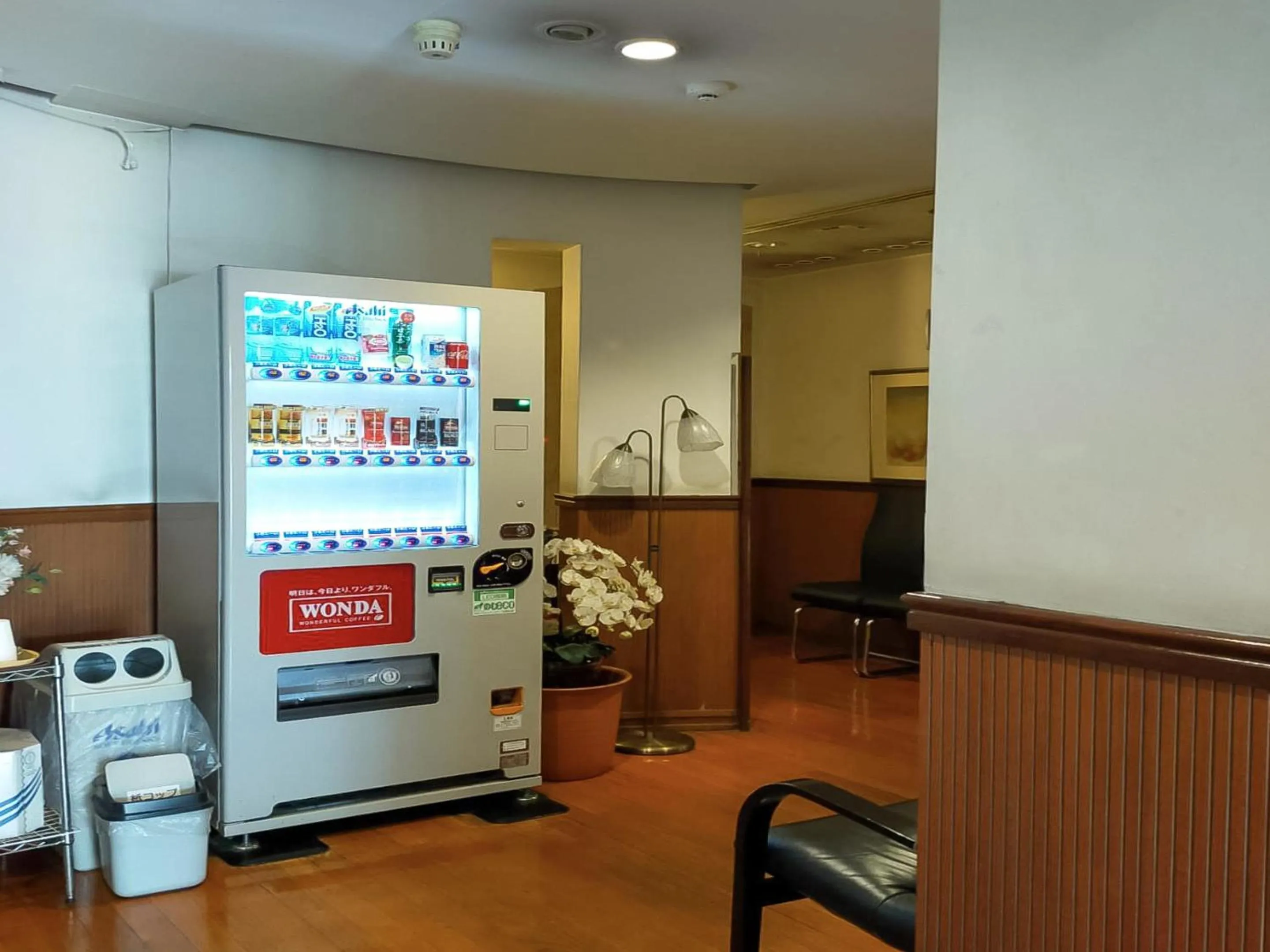 vending machine in HOTEL POSH