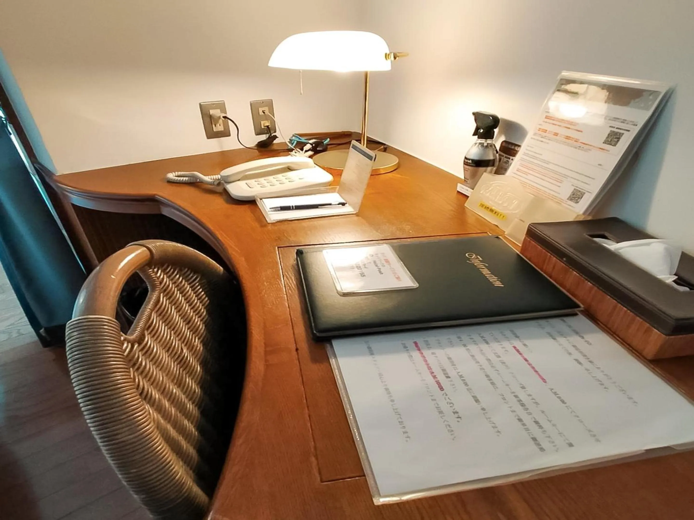 hair dresser in HOTEL POSH