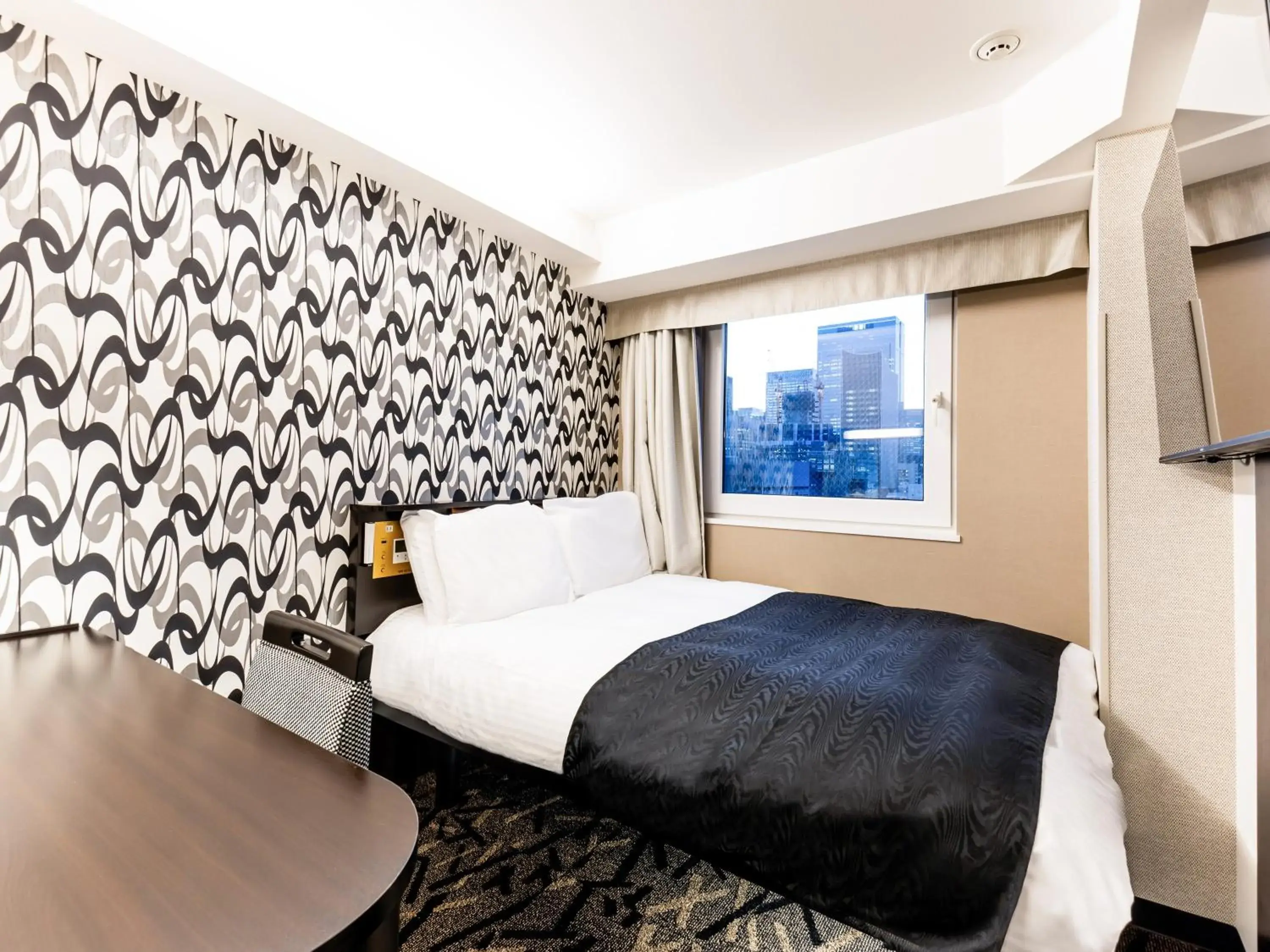 Photo of the whole room, Bed in APA Hotel Kayabacho Hachobori Ekimae Photo of the whole room, Bed in APA Hotel Kayabacho Hachobori Ekimae