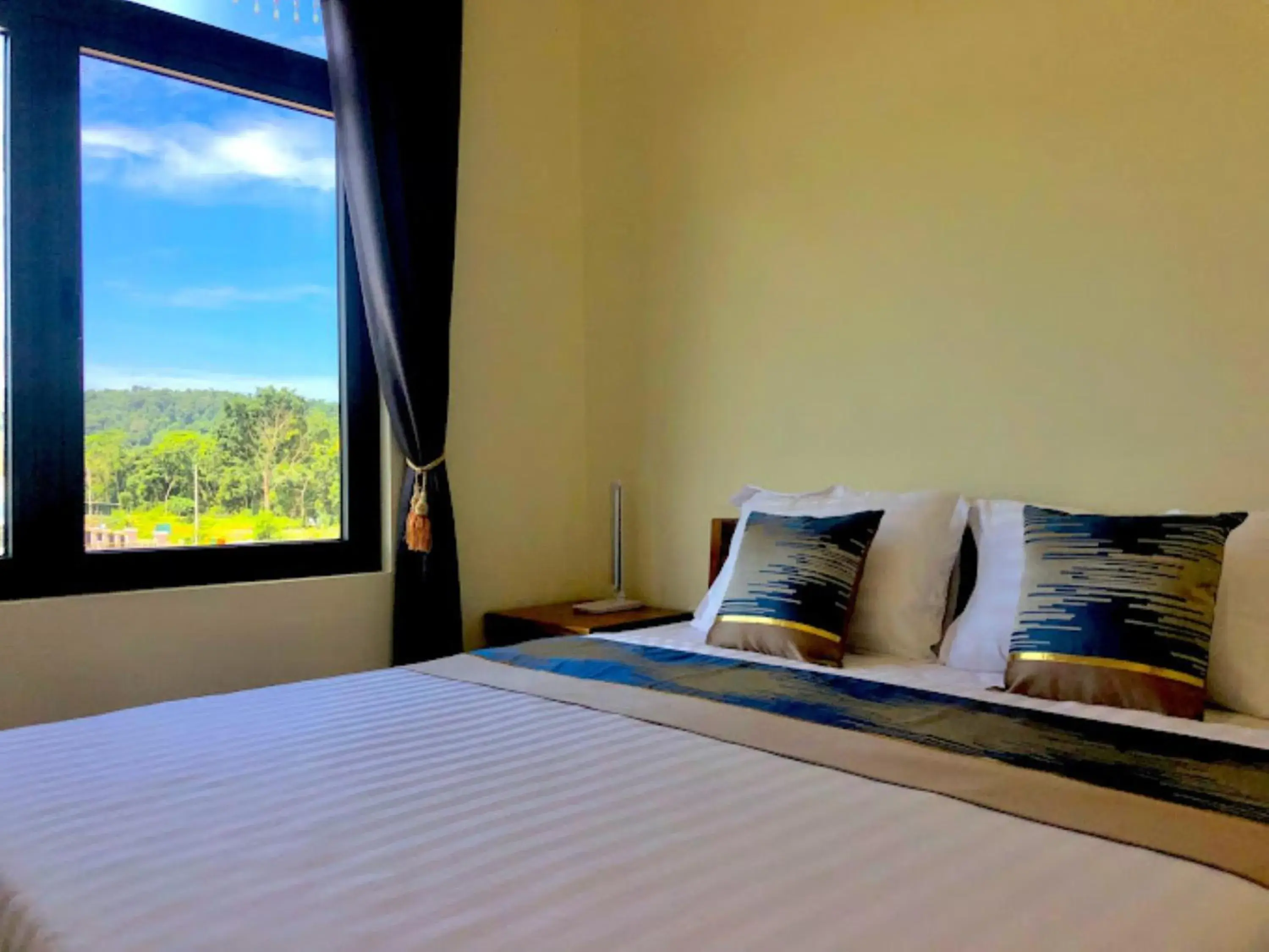 Photo of the whole room, Bed in Hoàng Đô Hotel Photo of the whole room, Bed in Hoàng Đô Hotel