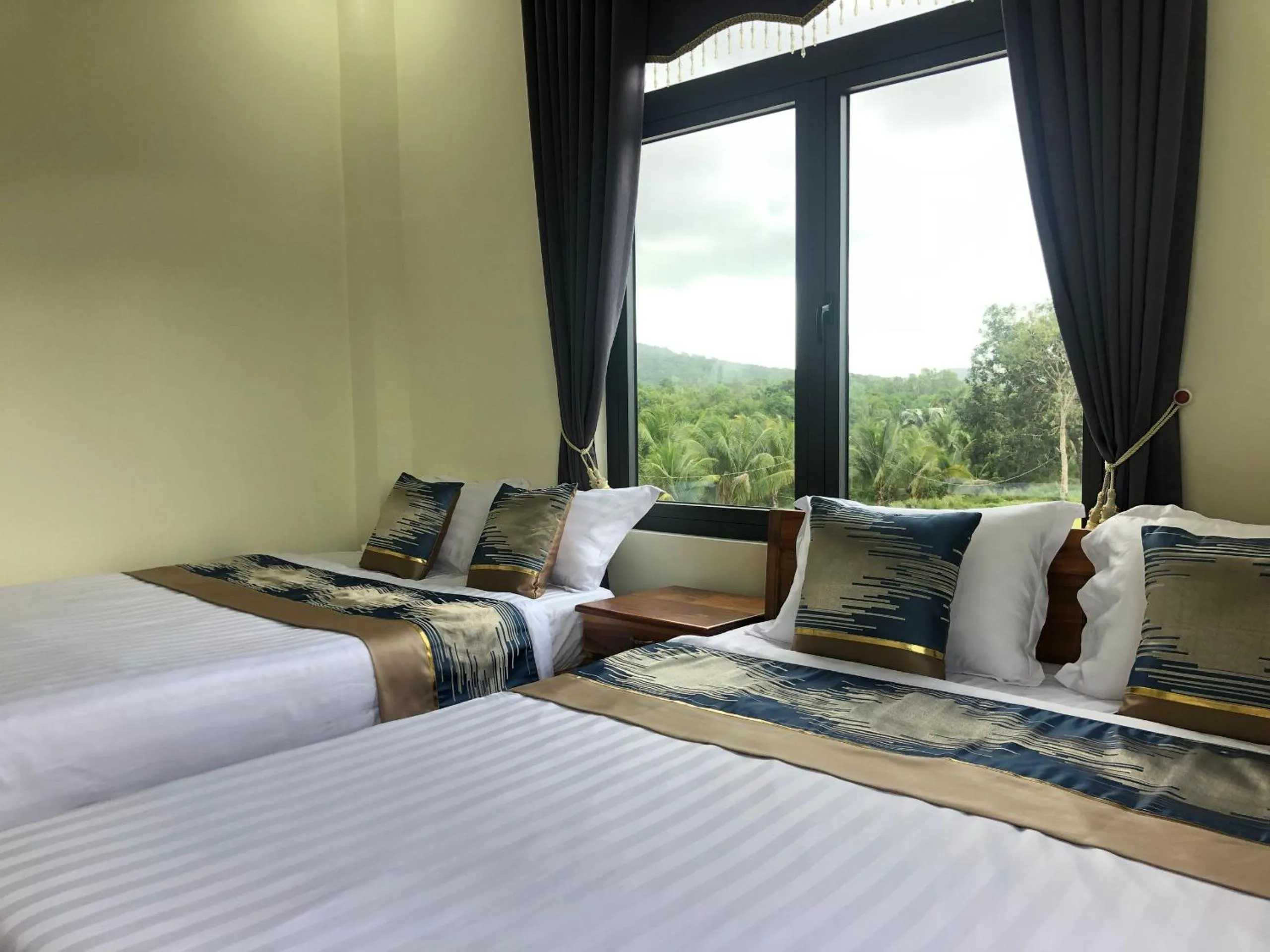 Bedroom, Bed in Hoàng Đô Hotel