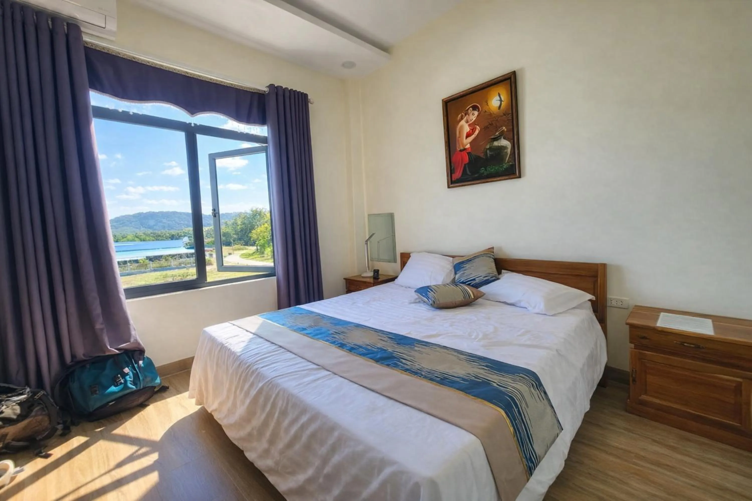 Property building, Bed in Hoàng Đô Hotel