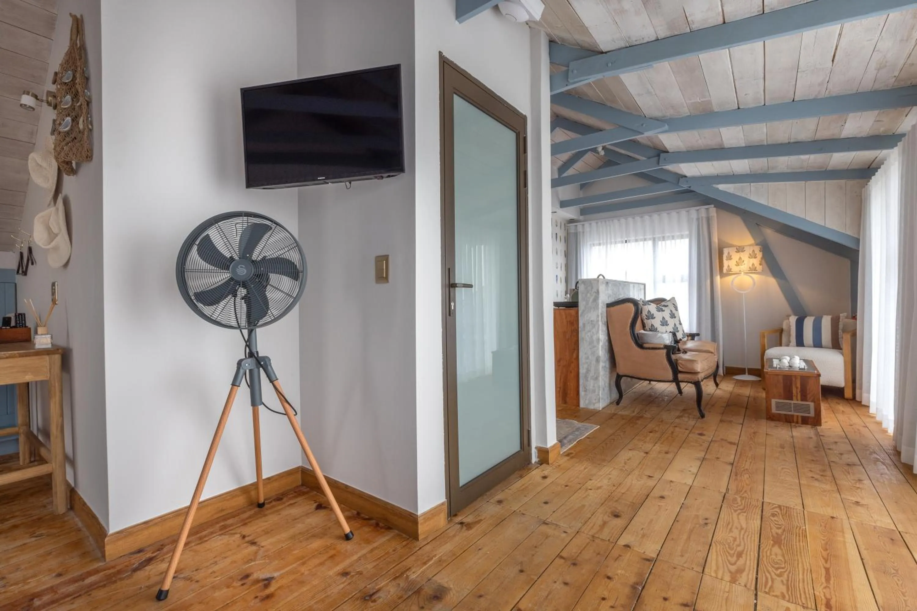 TV and multimedia in Swakopmund Sands