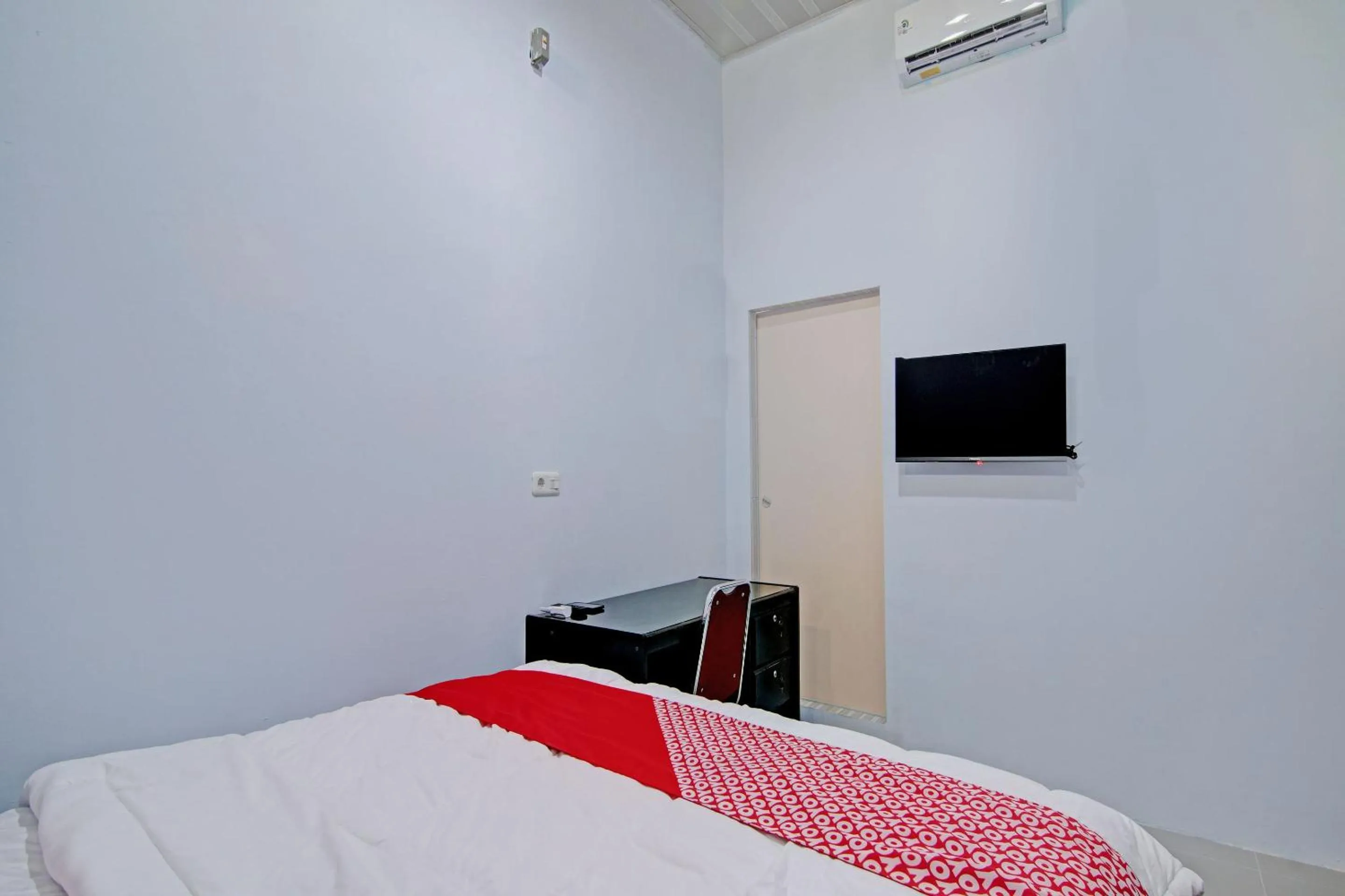 Bedroom, Bed in Hotel O Penginapan Sarinah SyariahNearRM Beringin Indah