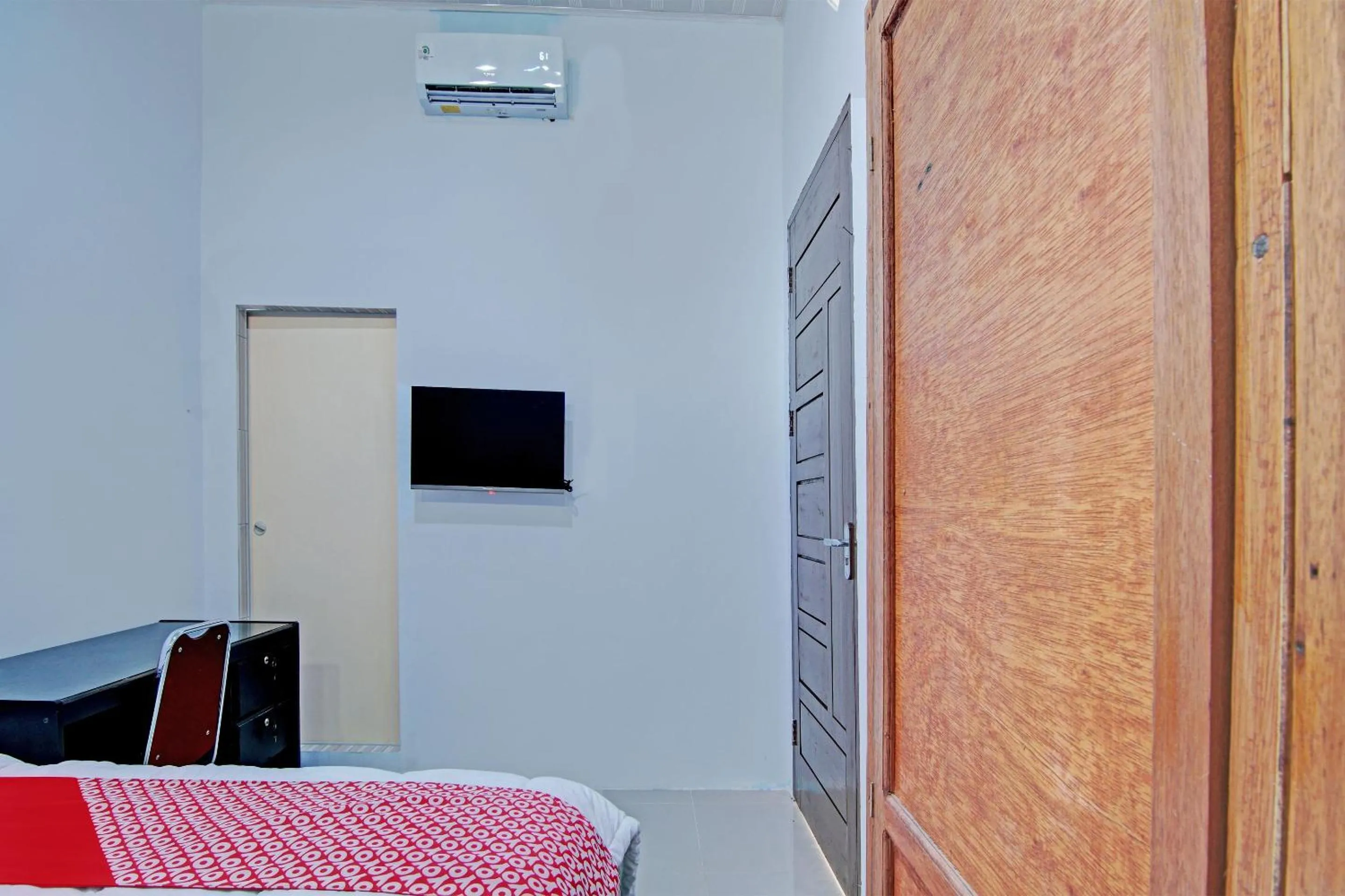 Bedroom, Bed in Hotel O Penginapan Sarinah SyariahNearRM Beringin Indah