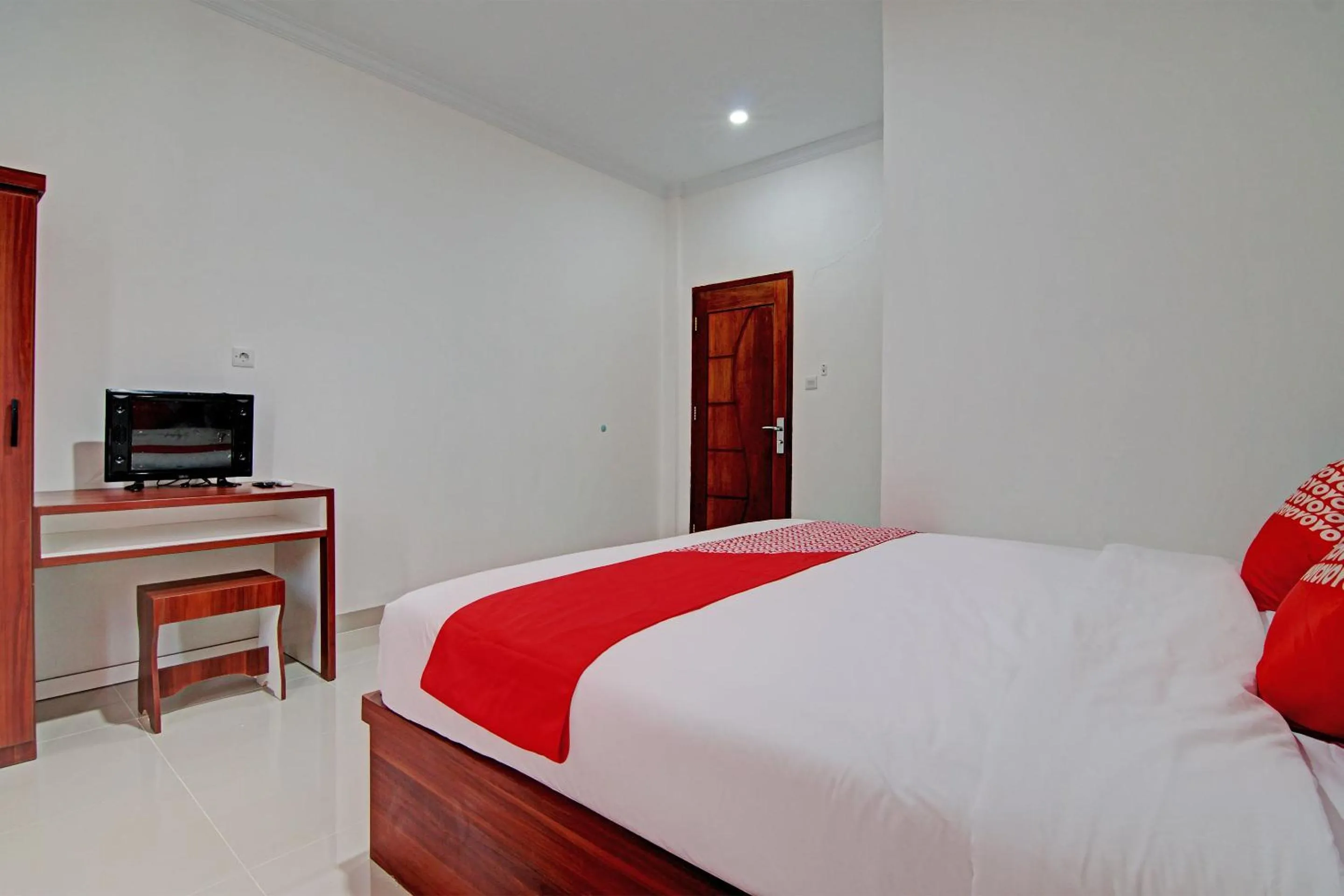 Bedroom, Bed in Hotel O Penginapan Sarinah SyariahNearRM Beringin Indah