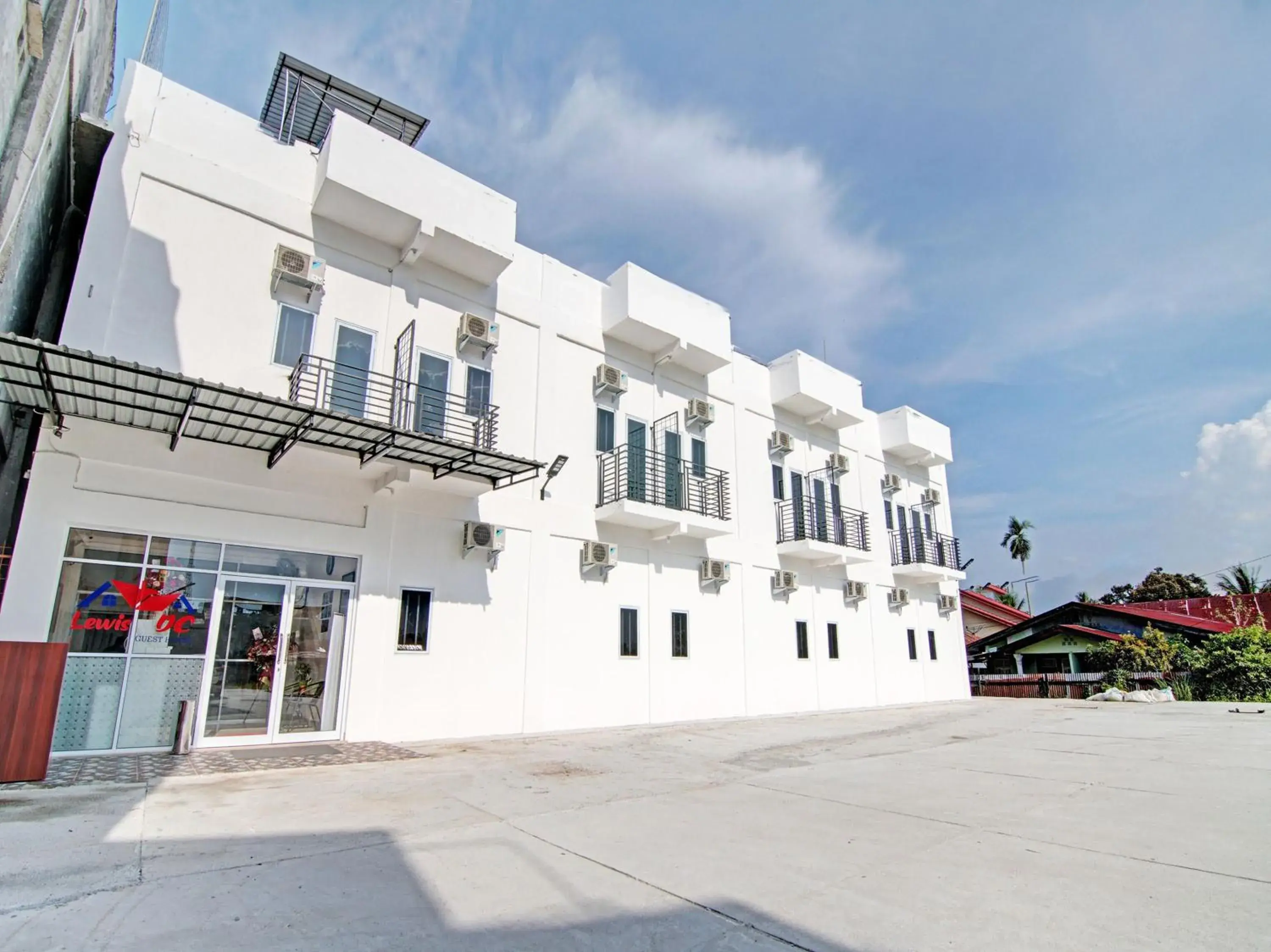 Hotel O Penginapan Sarinah SyariahNearRM Beringin Indah Hotel O Penginapan Sarinah SyariahNearRM Beringin Indah