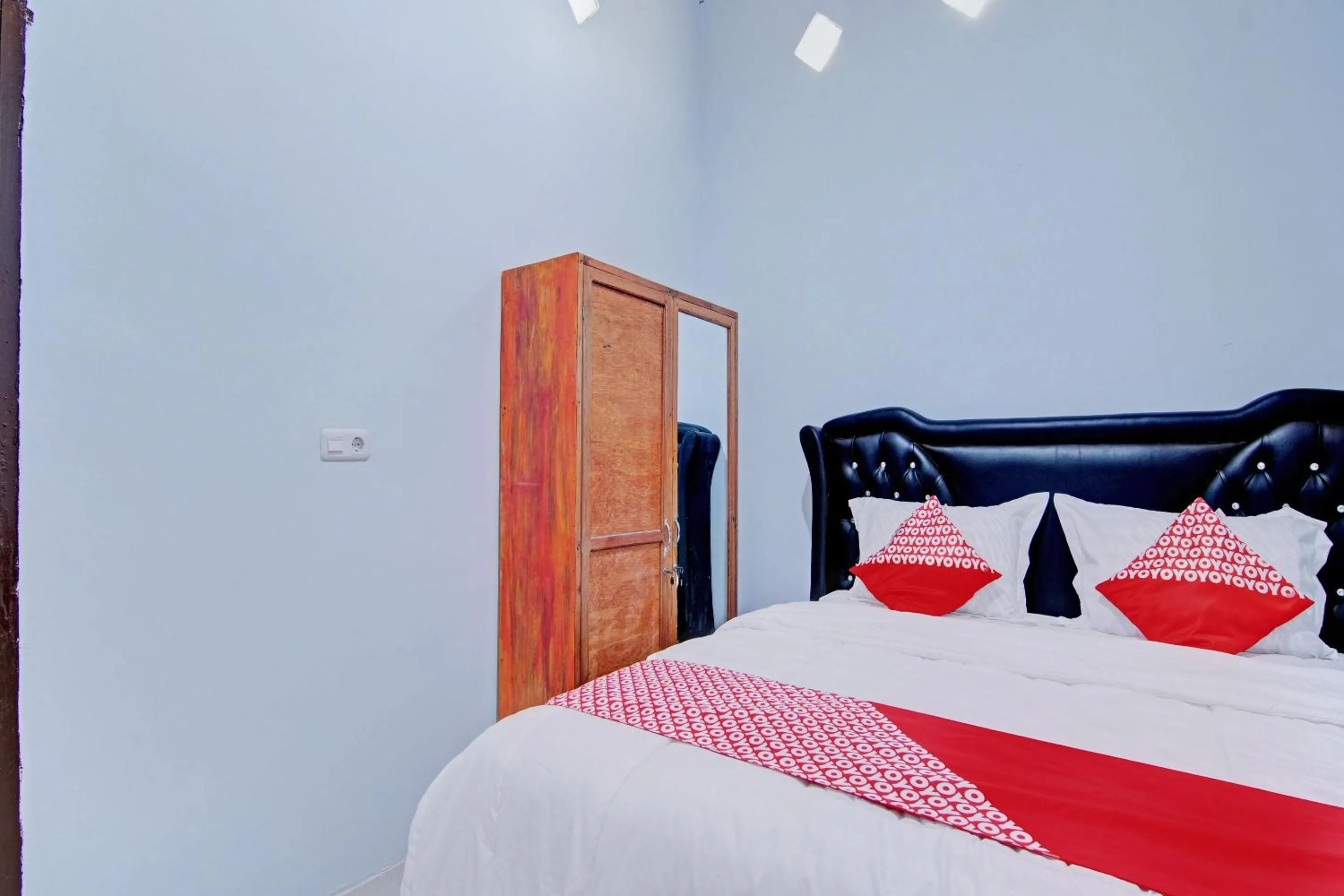 Bedroom, Bed in Hotel O Penginapan Sarinah SyariahNearRM Beringin Indah