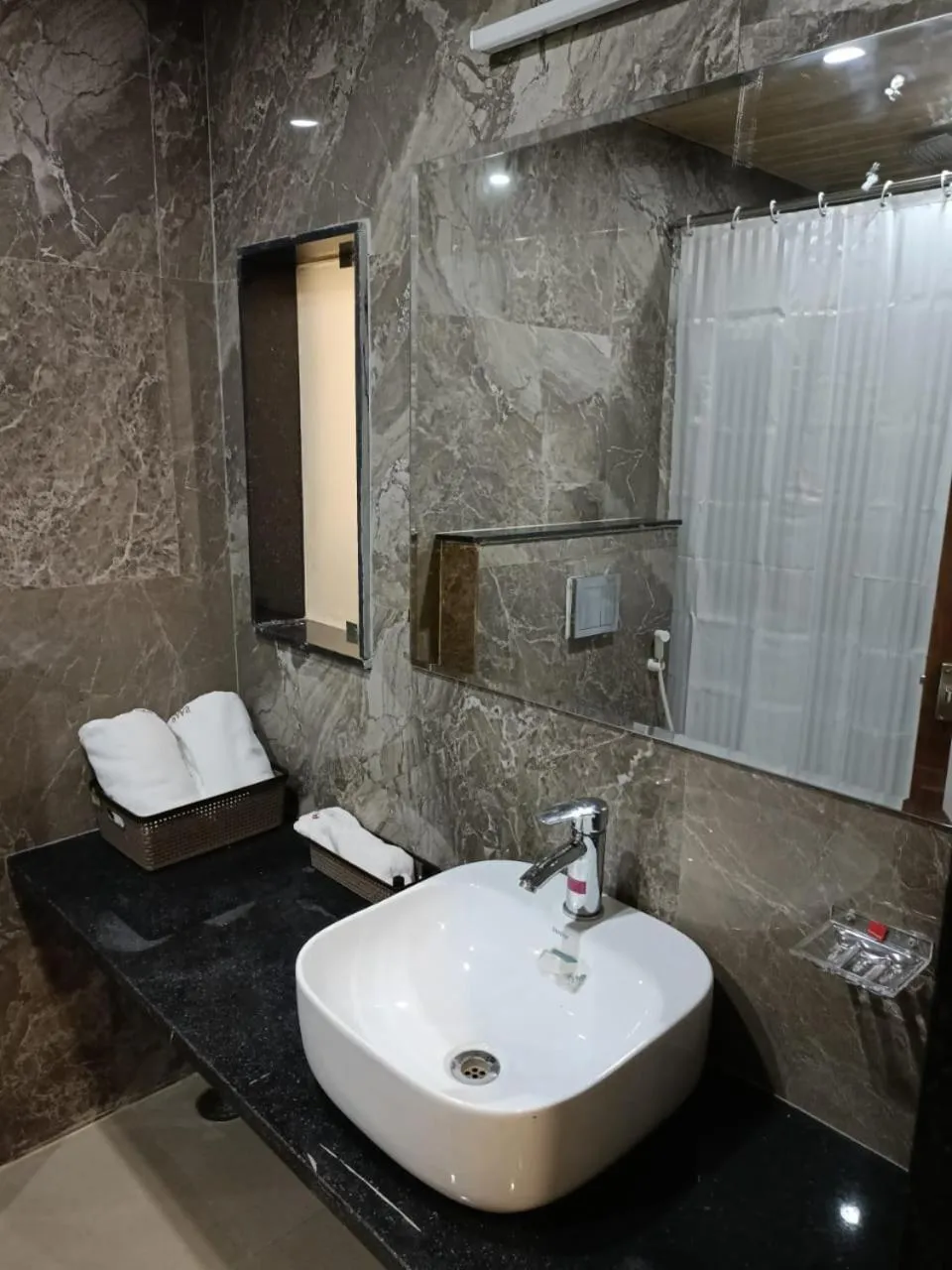 Hotel Raas Inn, New Hotel